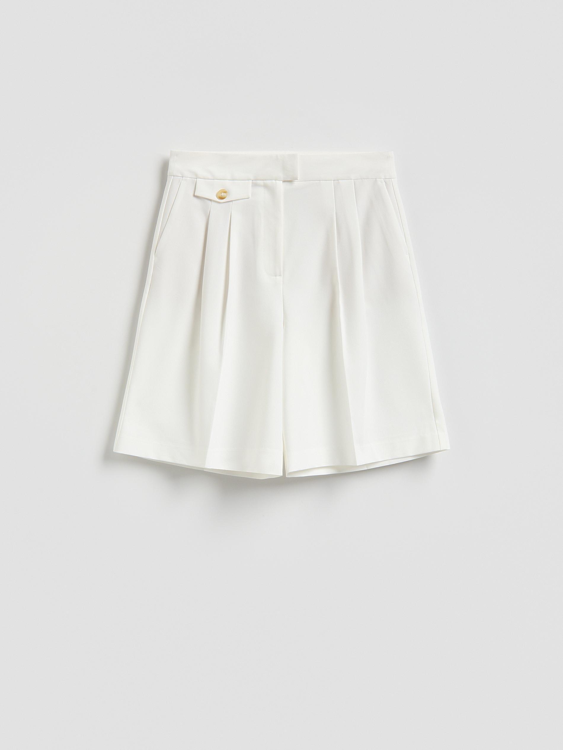 White Bermuda Shorts With Pleats, White, large image number 3