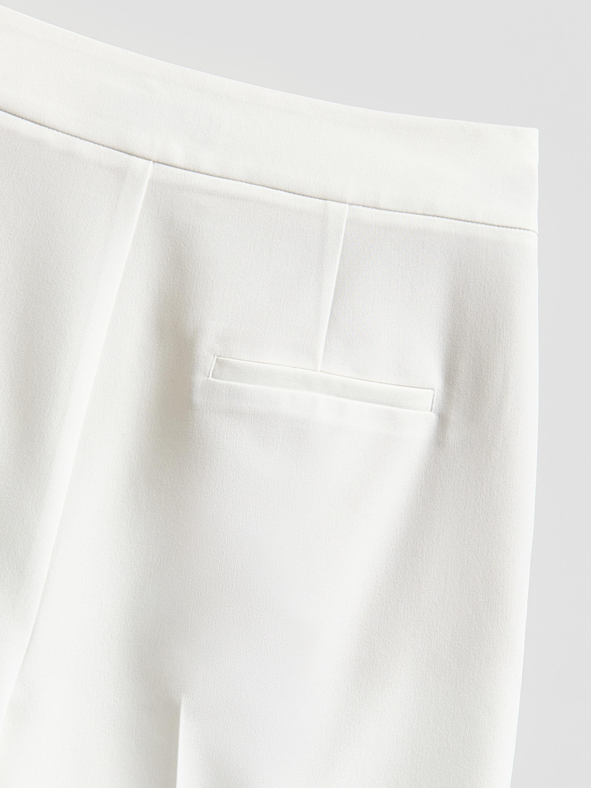 White Bermuda Shorts With Pleats, White, large image number 4