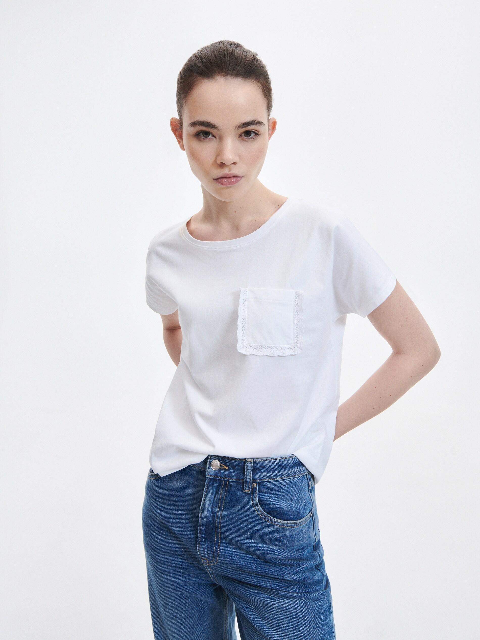 White Regular Fit T-Shirt With Pocket, , large image number 2