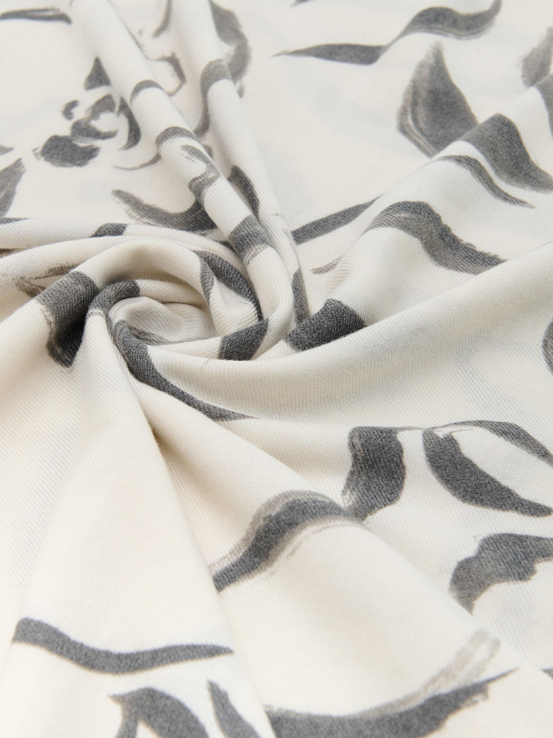 White Scarf, White, large image number 1