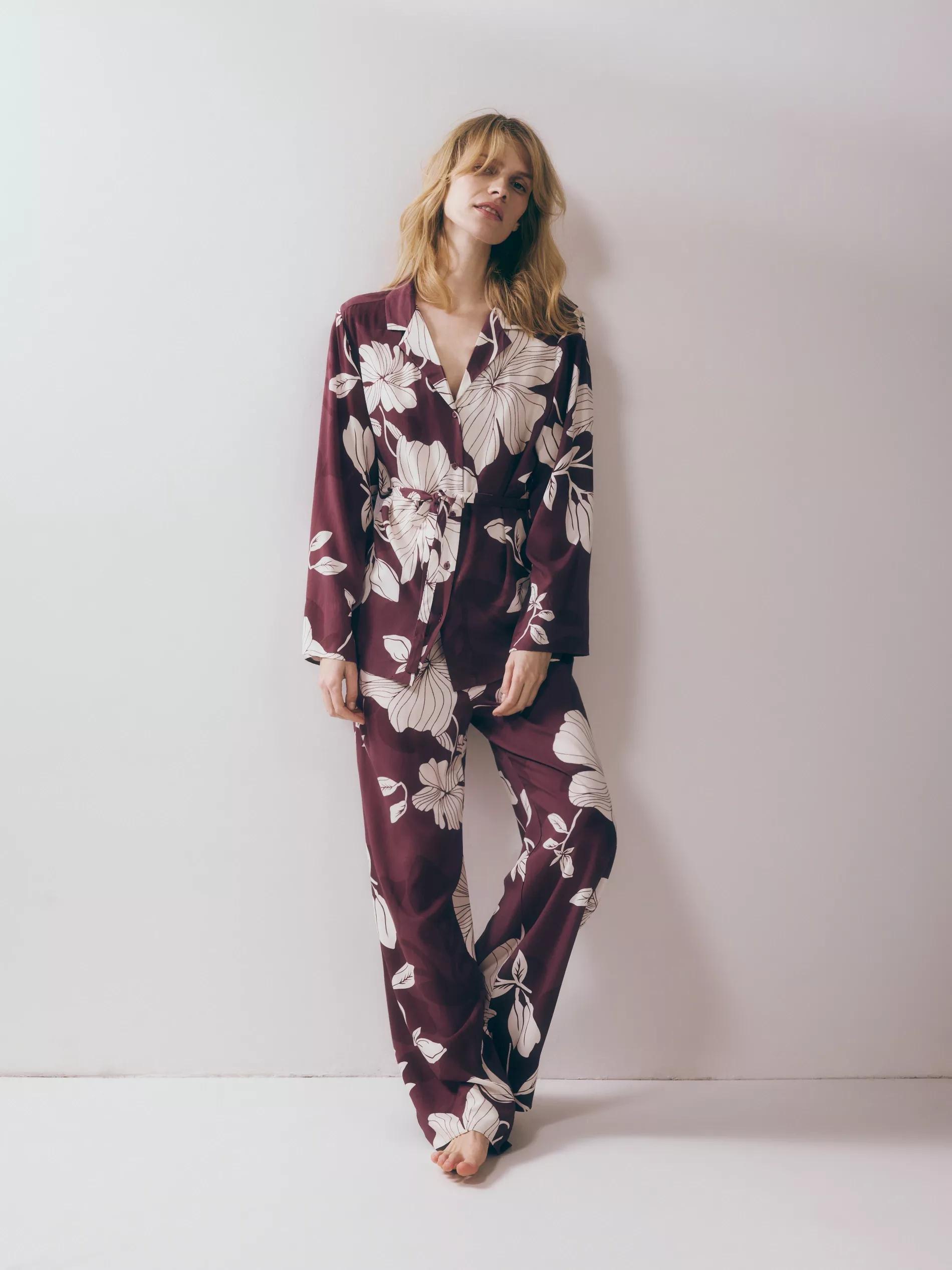 Mahogany Two Piece Viscose Pyjama Set, , large image number 2