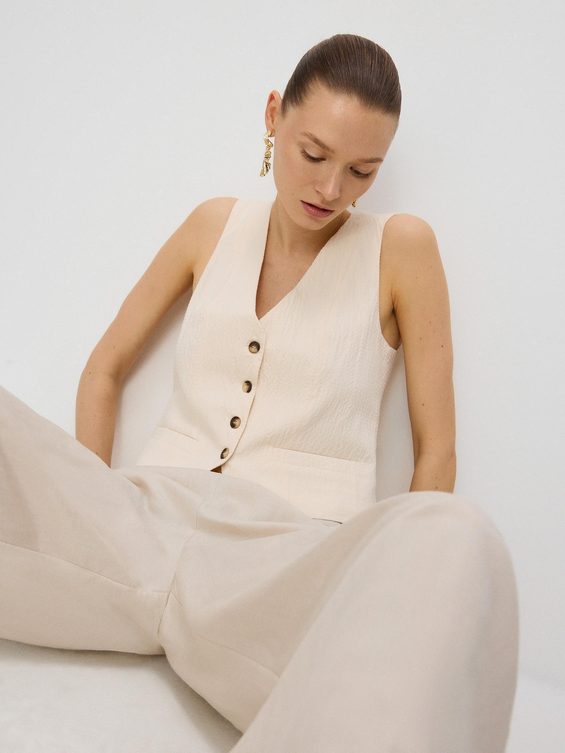 Beige V-Neck Structured Suit Vest, , large image number 5