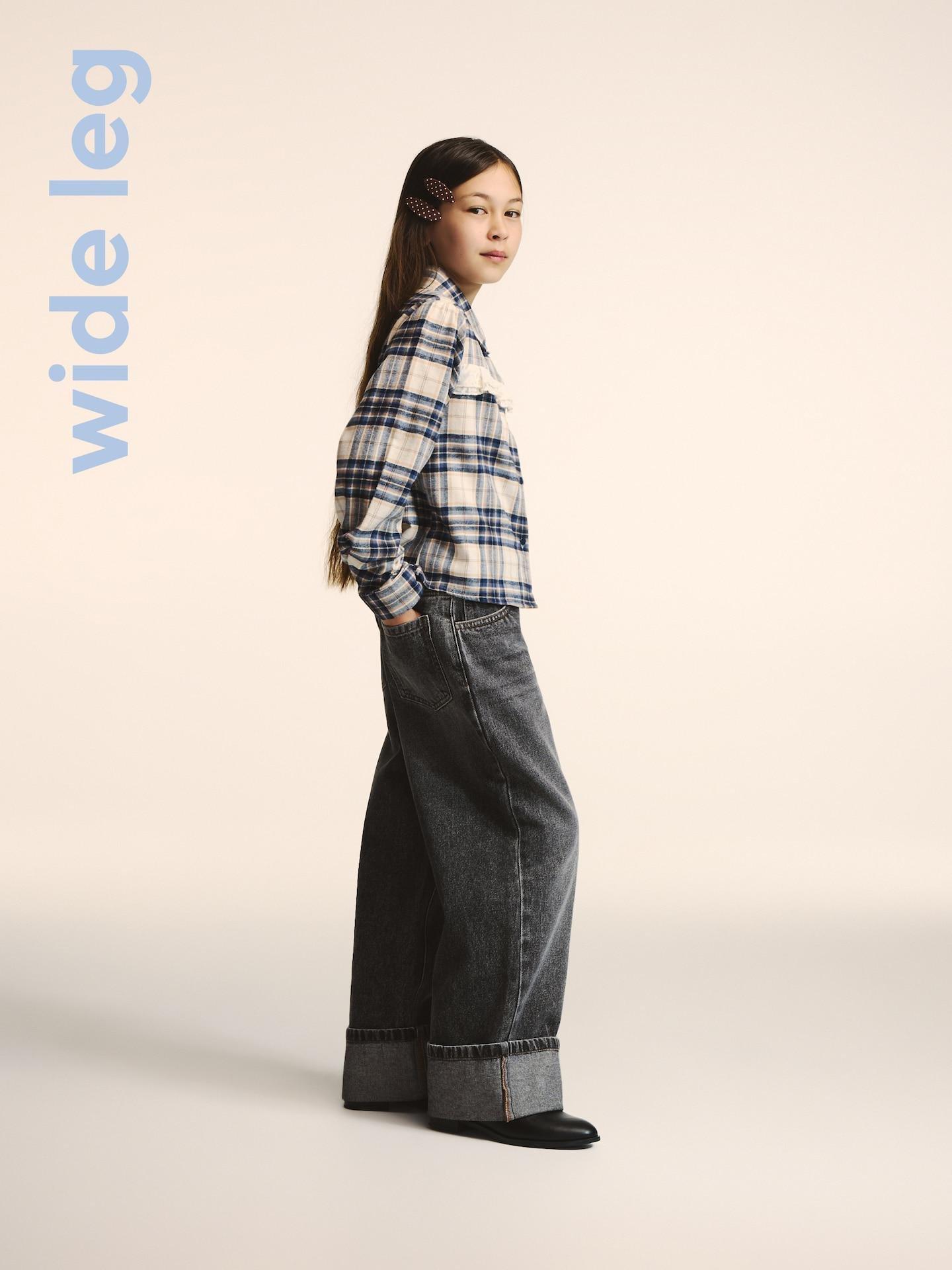 Black Super Wide Leg Jeans With Keychain, Black, large image number 8