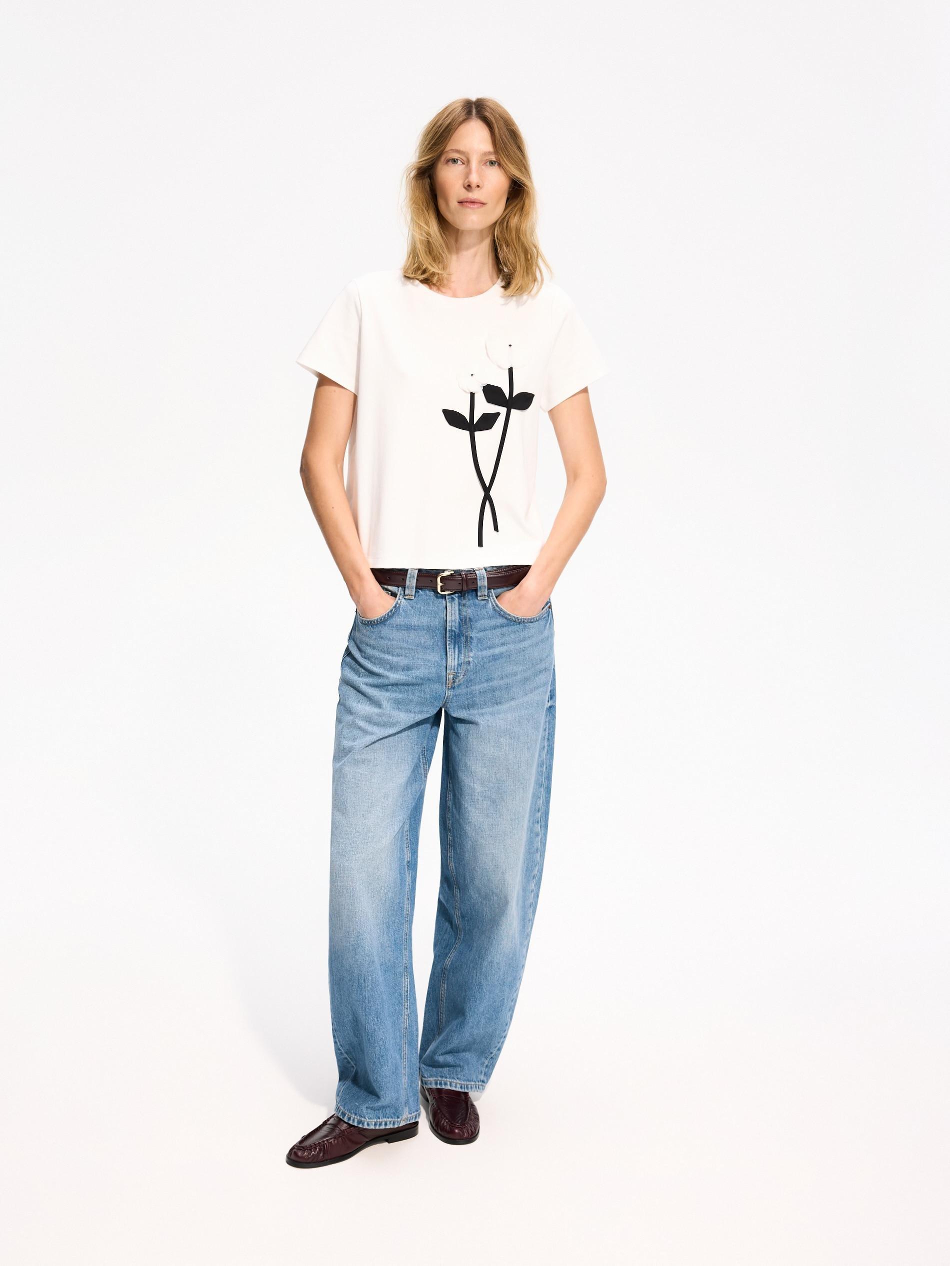 تيشيرت مع ديكوري تطبيق أبيض, White, medium