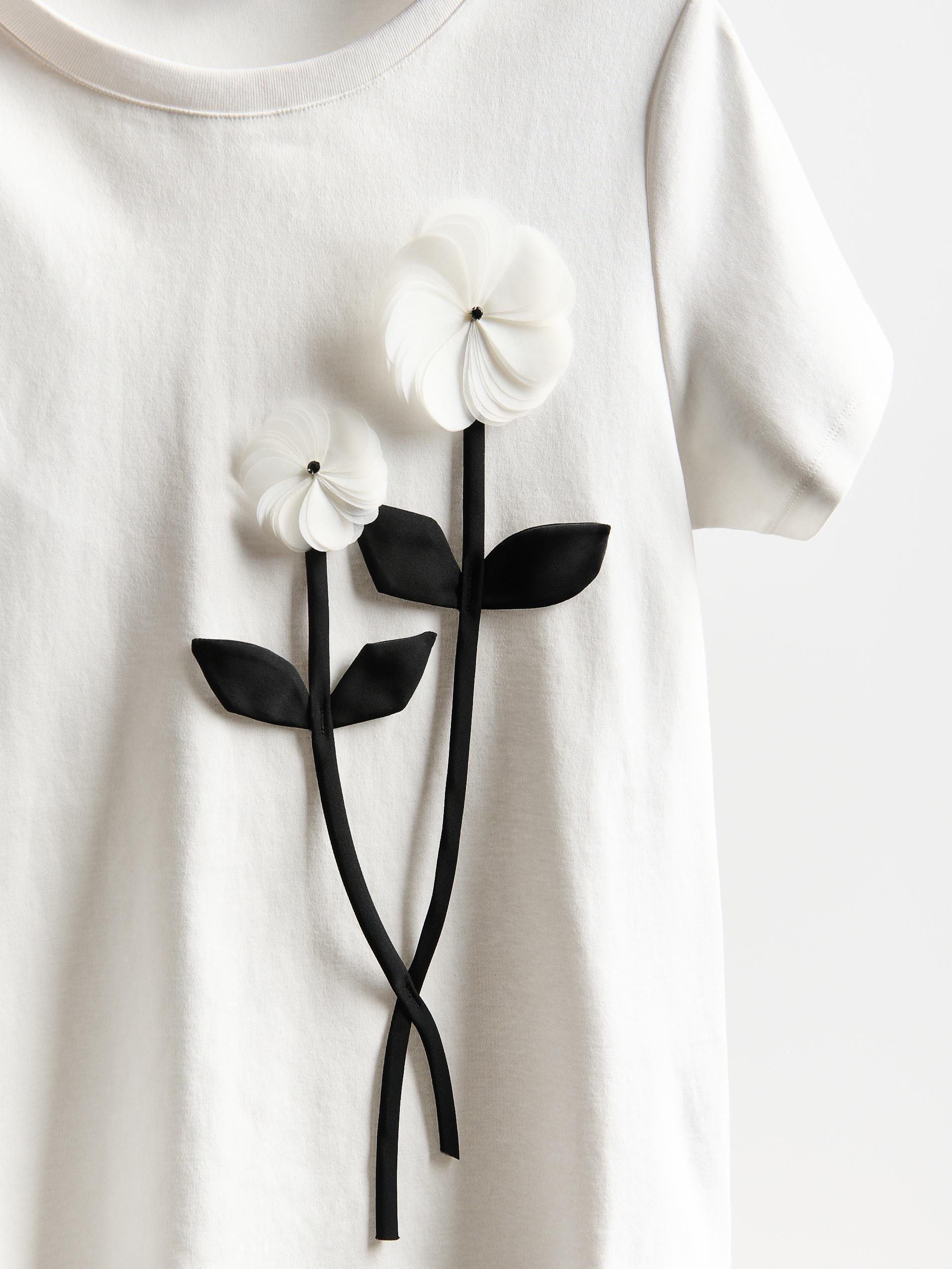 تيشيرت مع ديكوري تطبيق أبيض, White, large image number 4