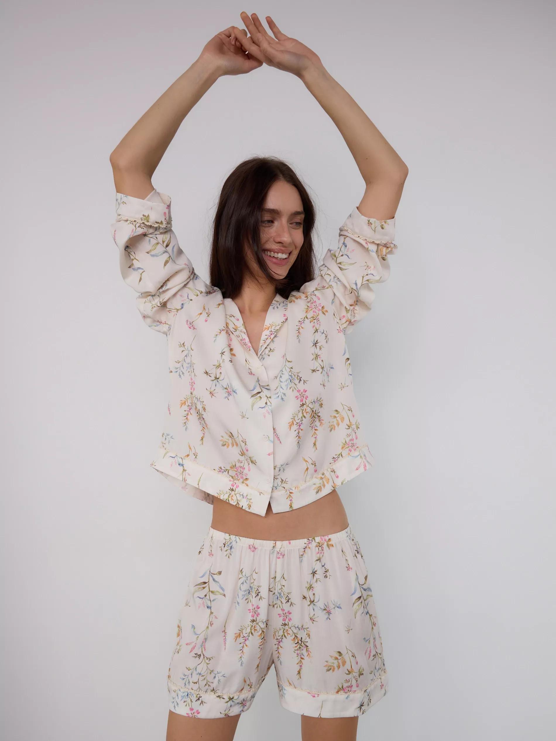 Multicolour Two-Piece Patterned Pajamas, , large image number 0