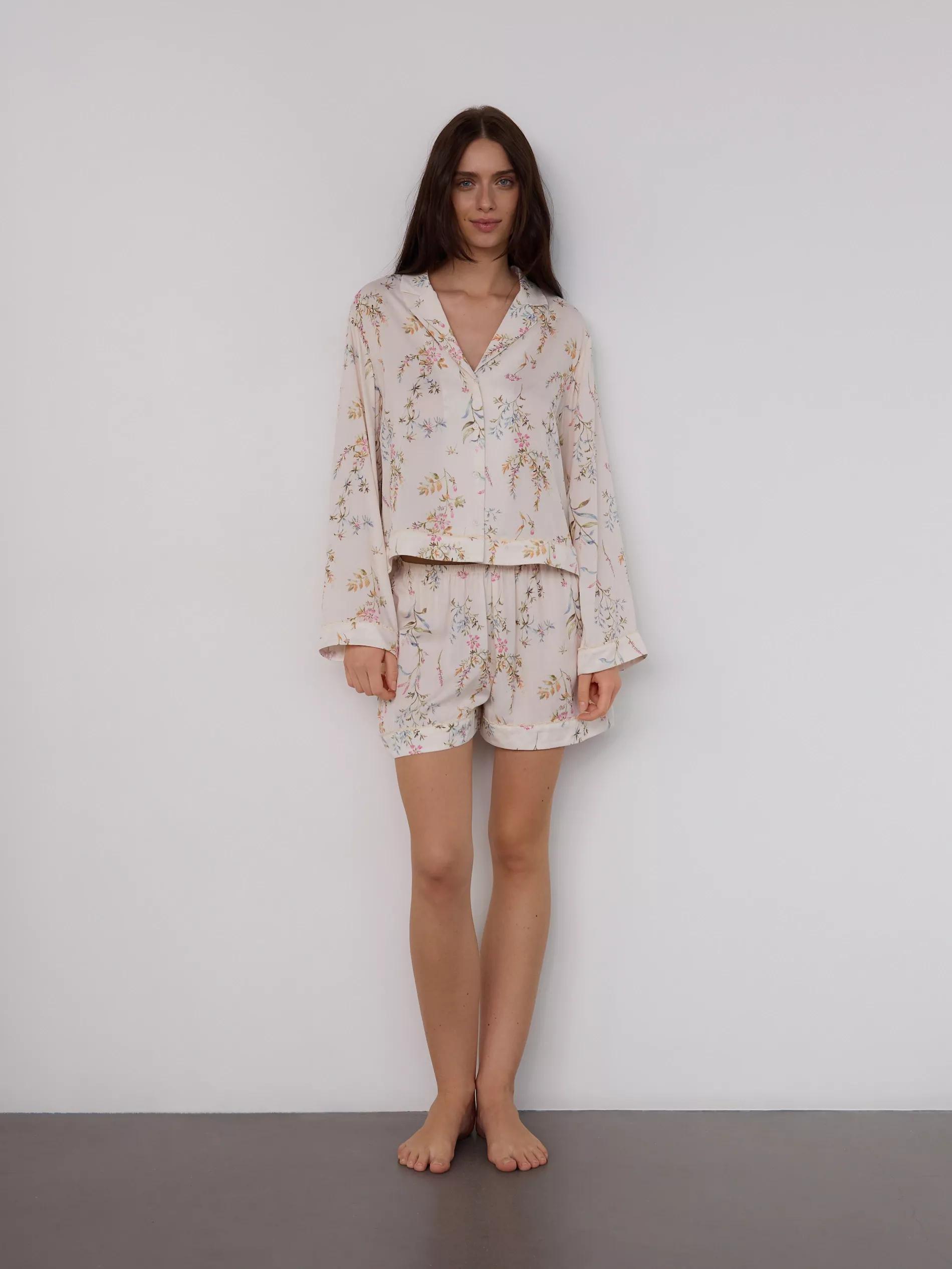 Multicolour Two-Piece Patterned Pajamas, , large image number 1