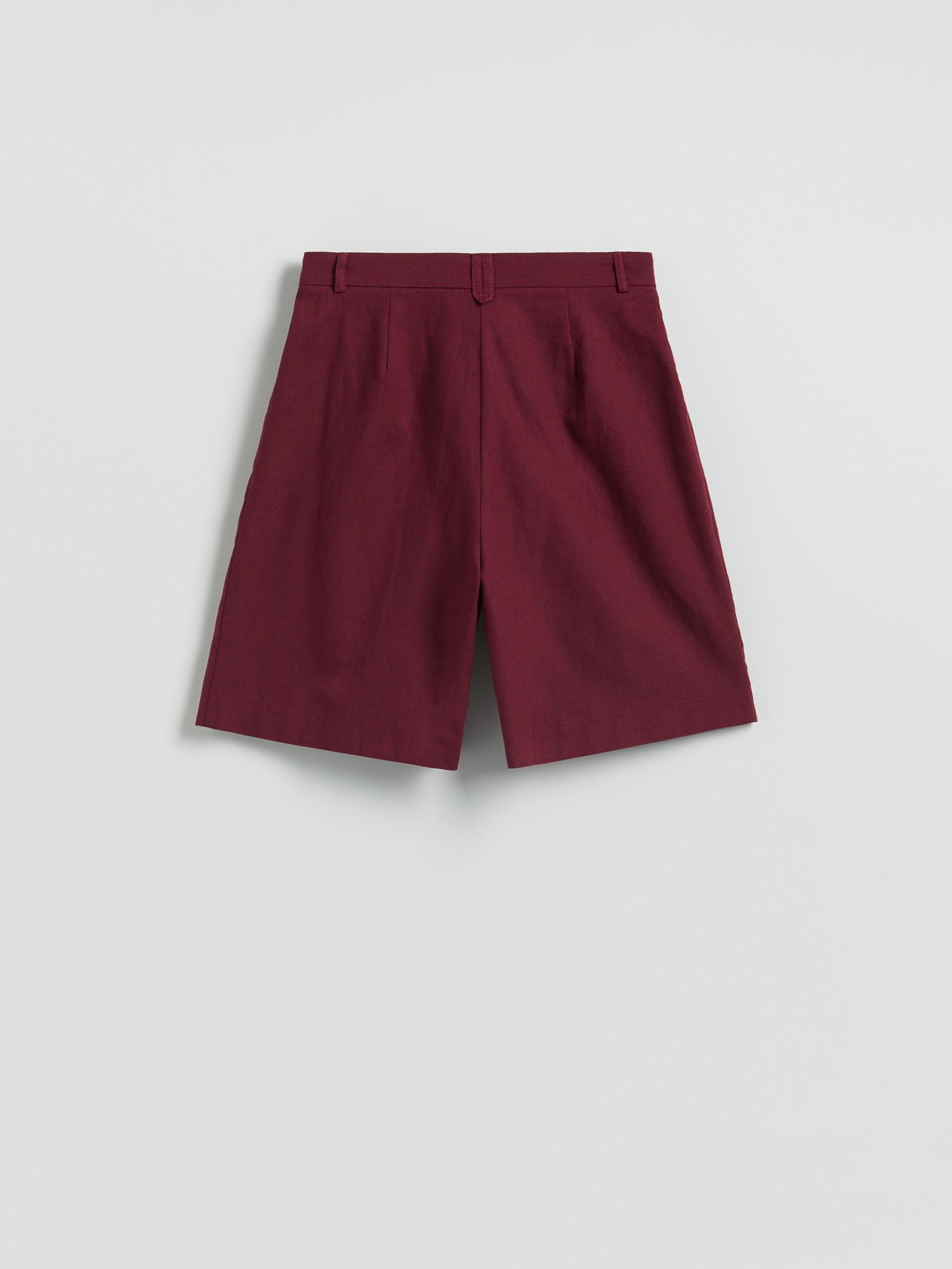 Burgundy Creased Linen-Blend Bermuda Shorts, , large image number 4