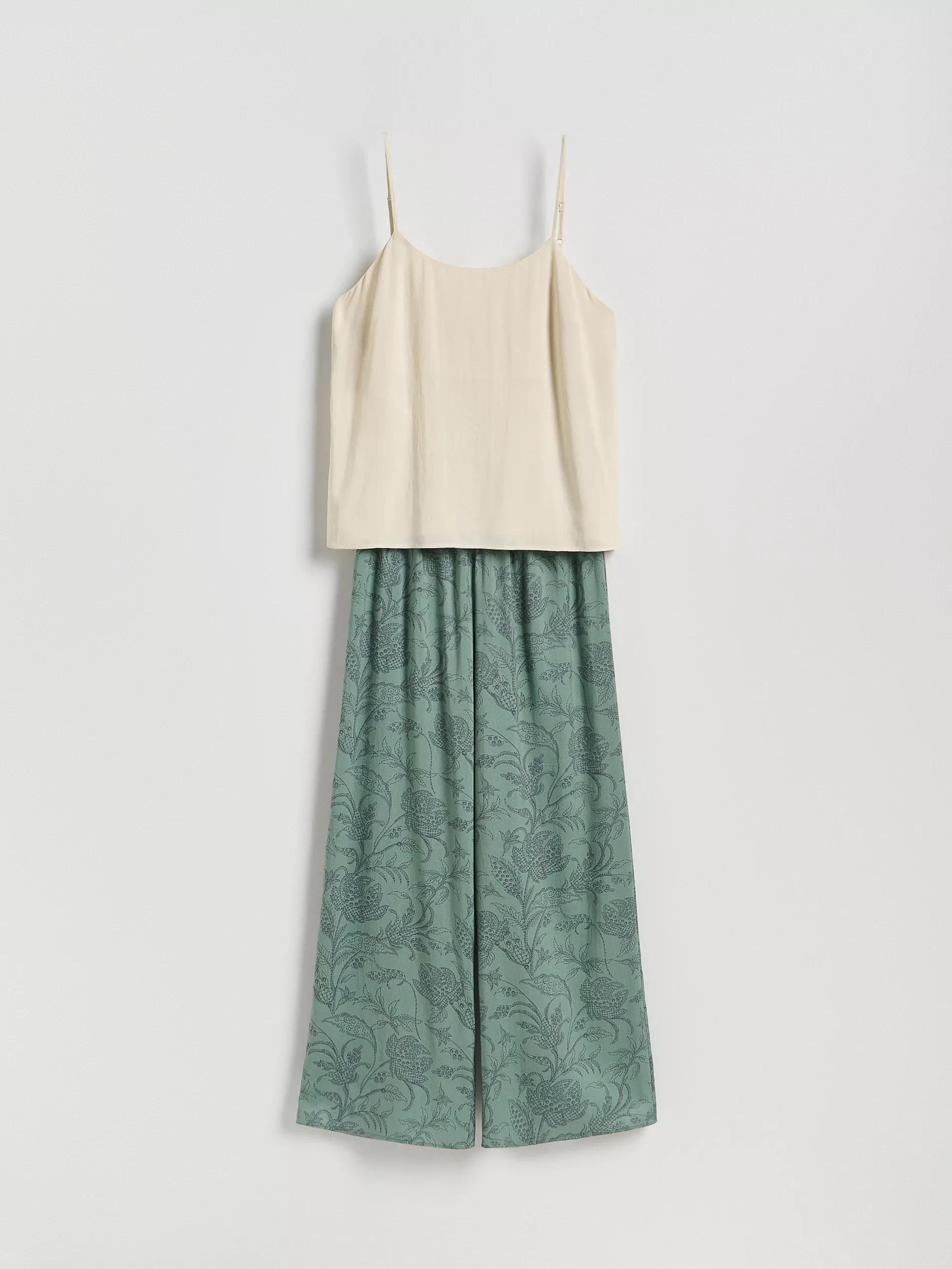 Green Two Piece Viscose Pyjama Set, Green, large image number 4