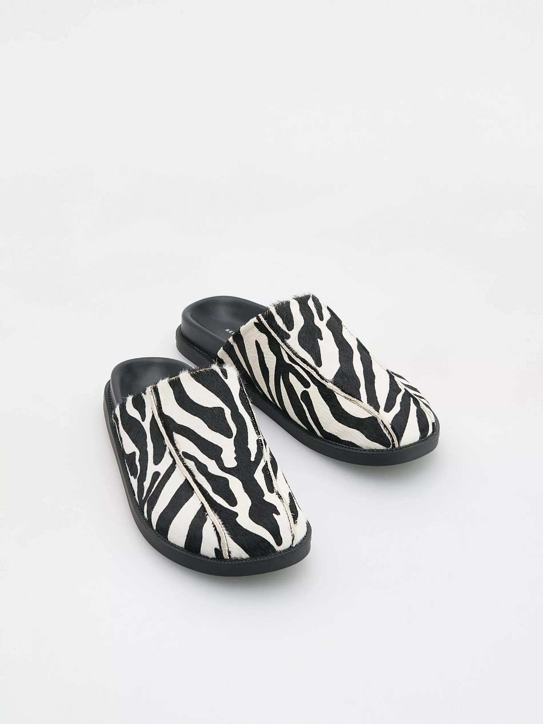Multicolour Leather Clogs With Animal Motif, , large image number 1