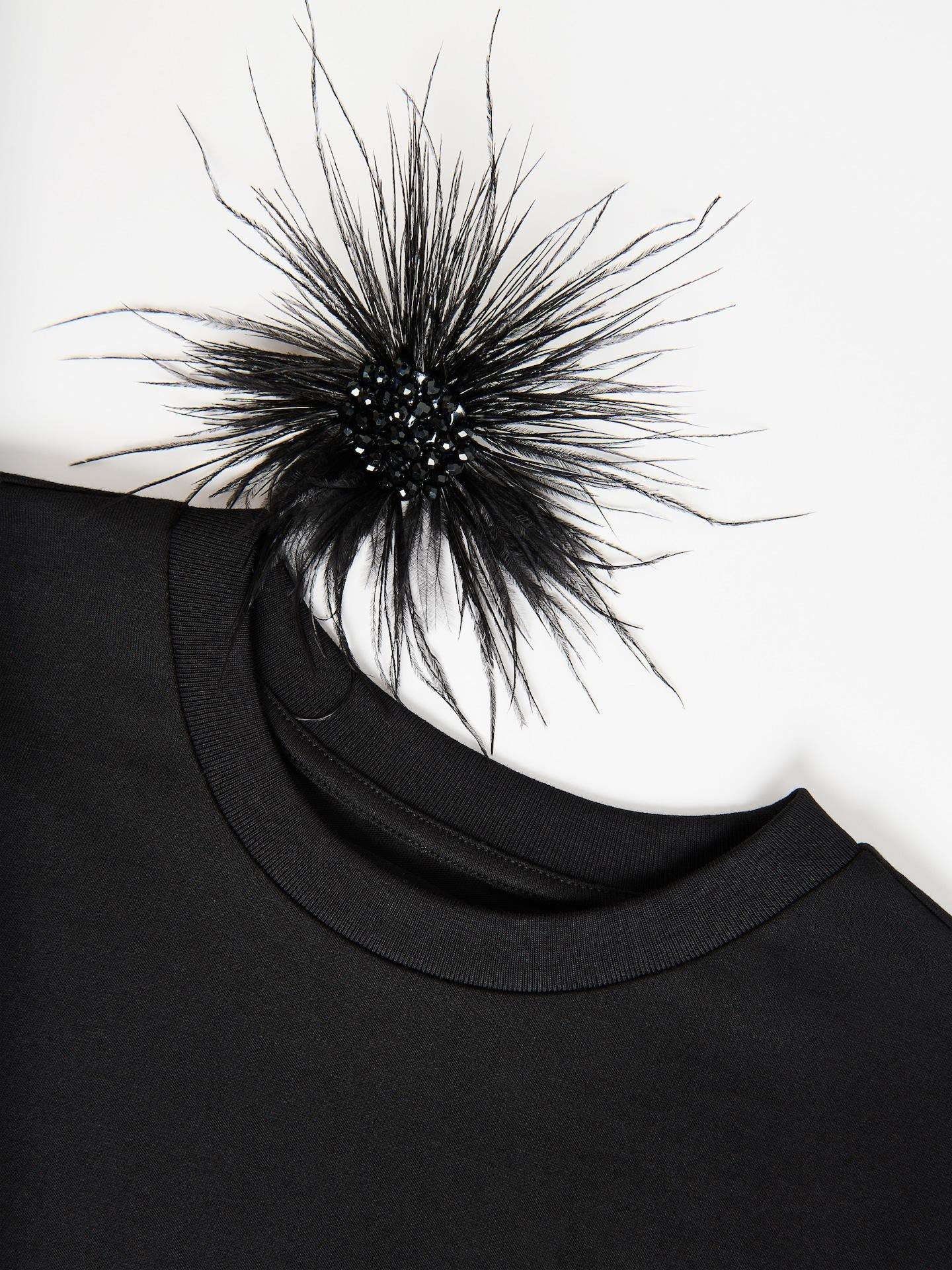 Black T-Shirt With Brooch, Black, medium