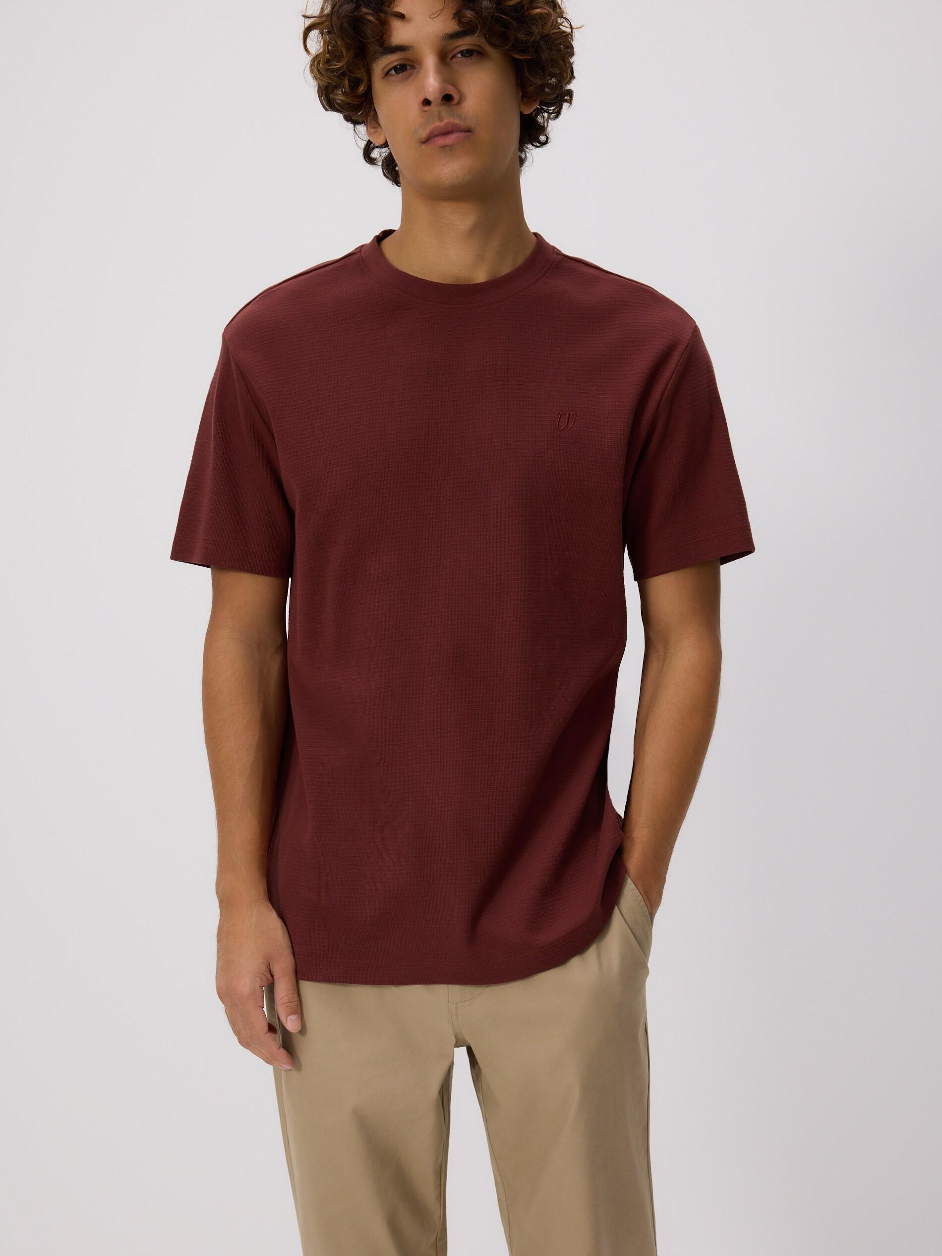 Maroon Comfort Fit Structural Fabric T-Shirt, Burgundy, large image number 0