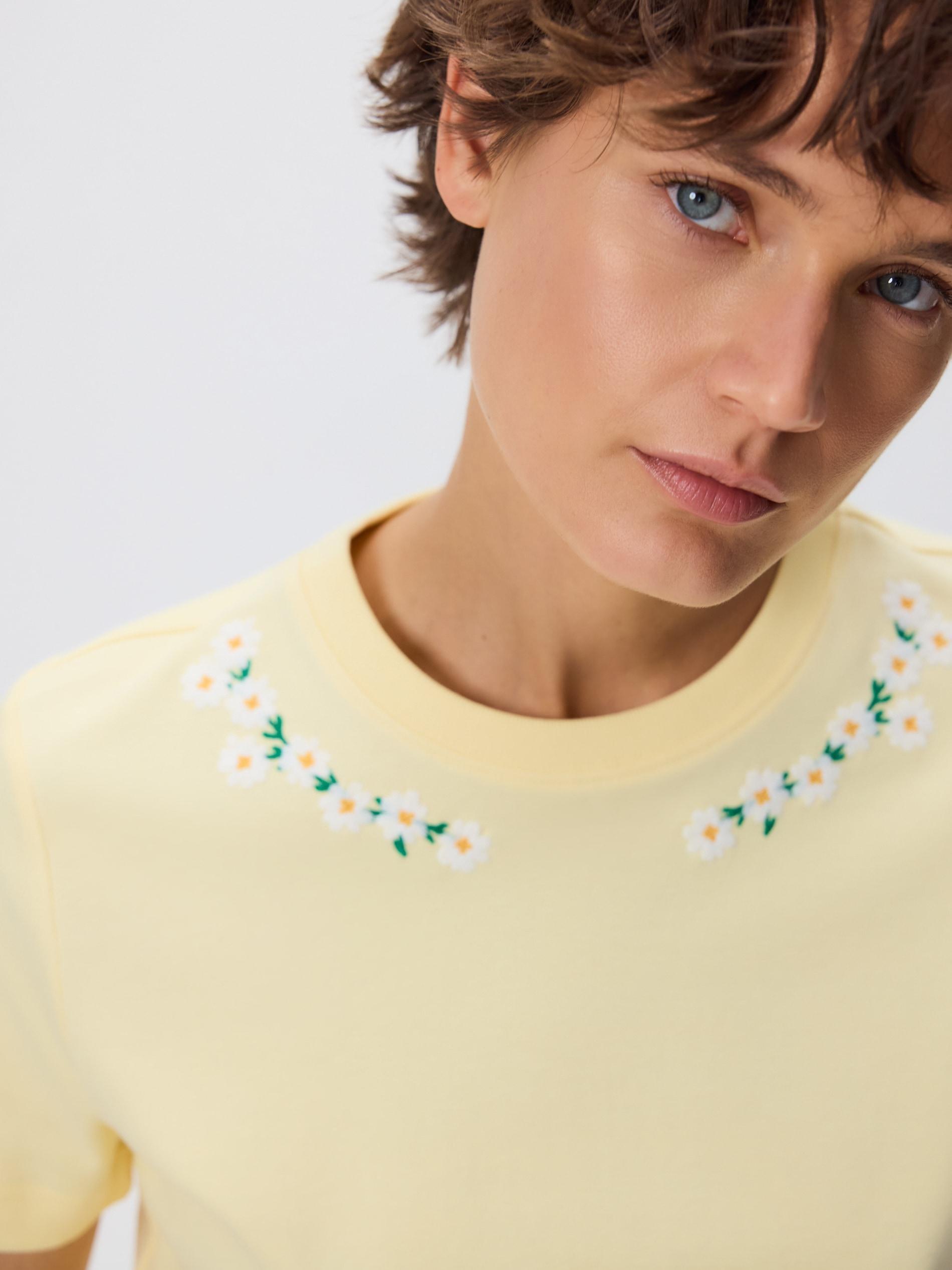Yellow T-shirt with embroidery, , large image number 0