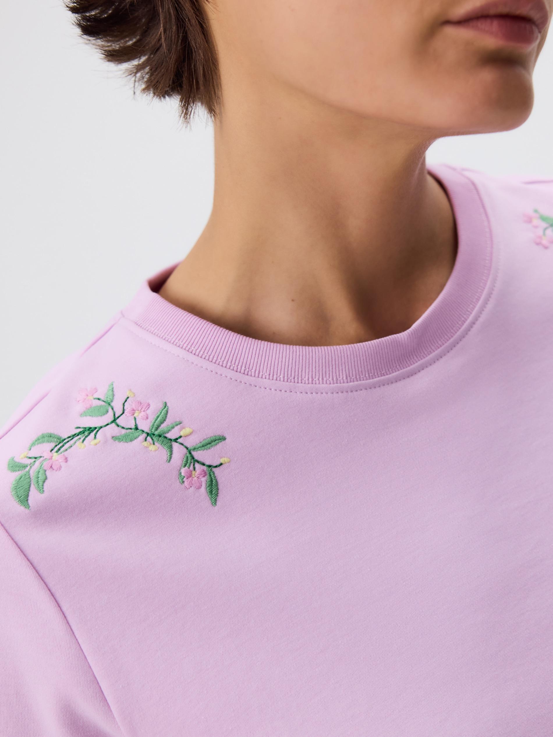 Purple T-shirt with embroidery, , large image number 1