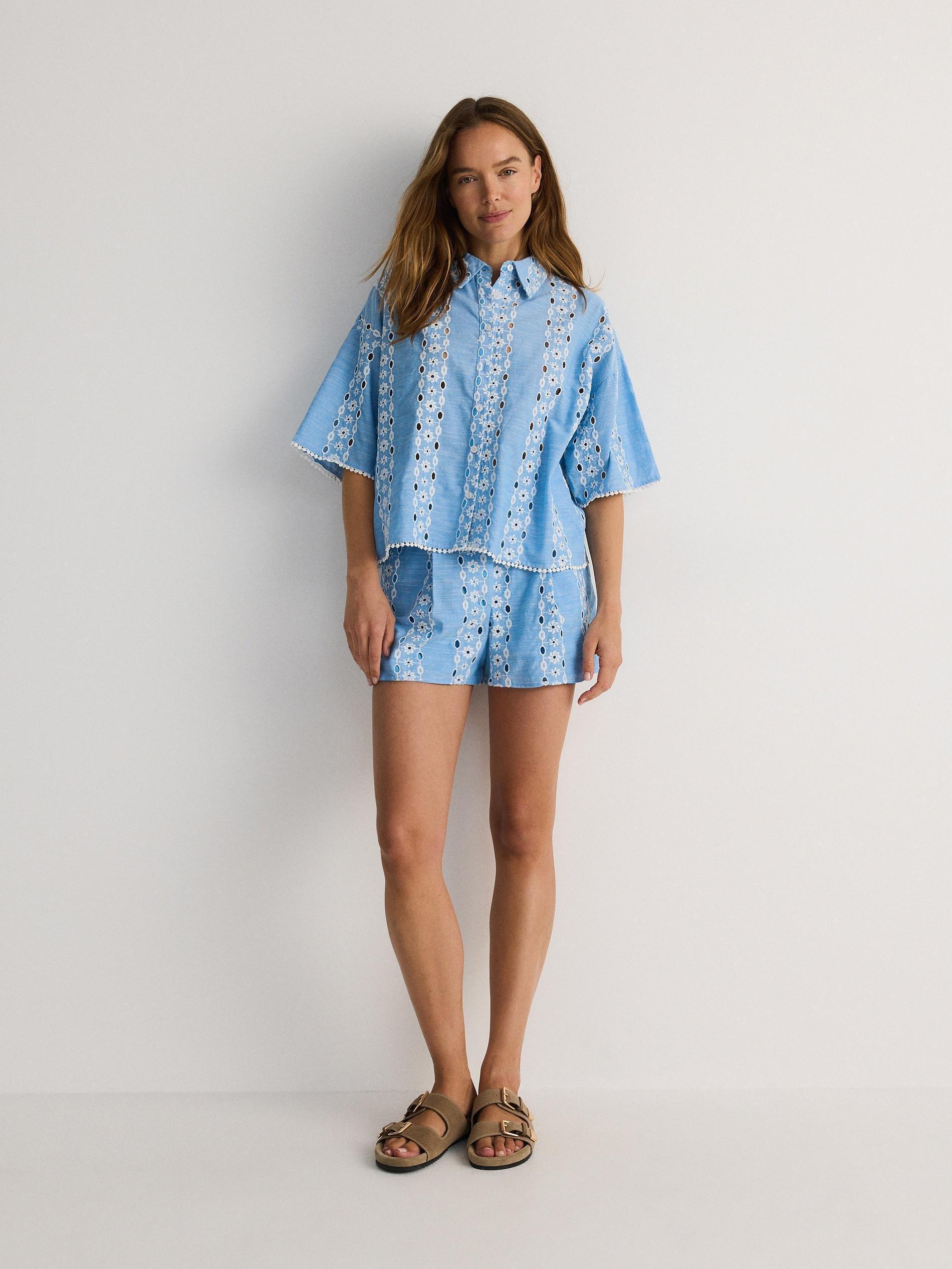 Blue Eyelet Embroidery Shorts, , large image number 2