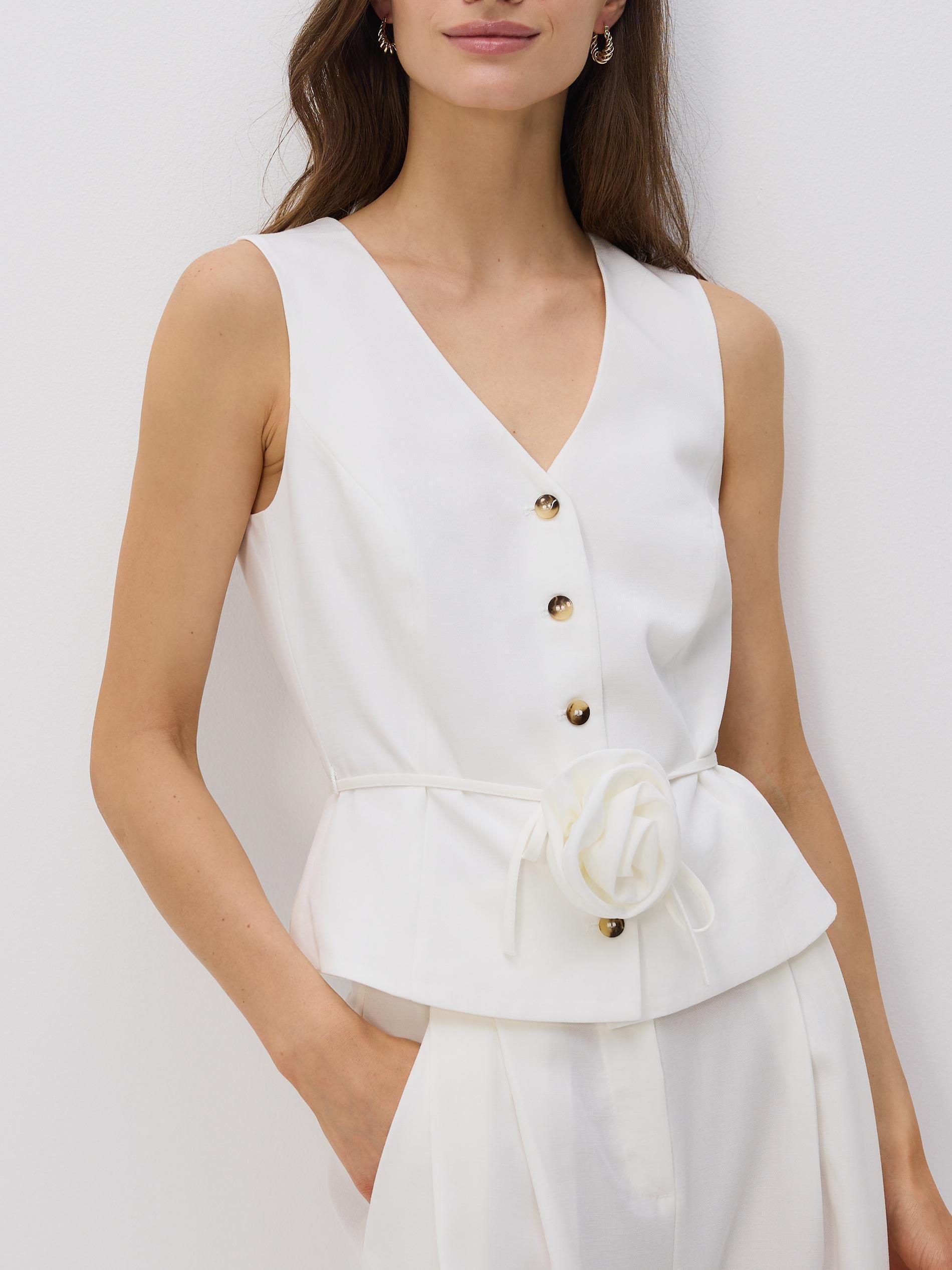 Cream Vest with high lyocell content, , large image number 4