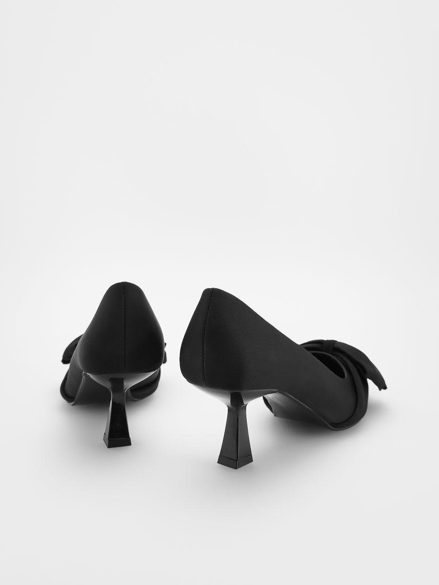 Black Low-Heeled Shoes, , large image number 2