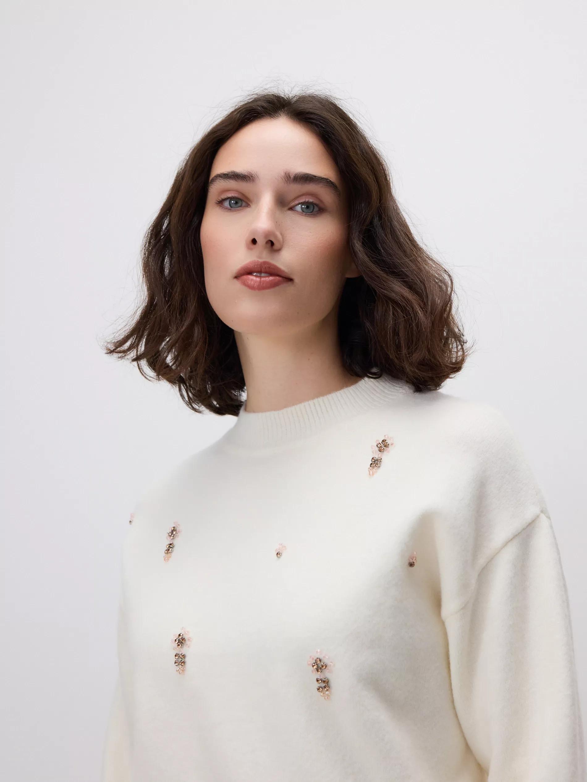 Beige Sweater With Decorative Appliqu&oslash;&pound;&Acirc;&copy;S, Ivory, medium