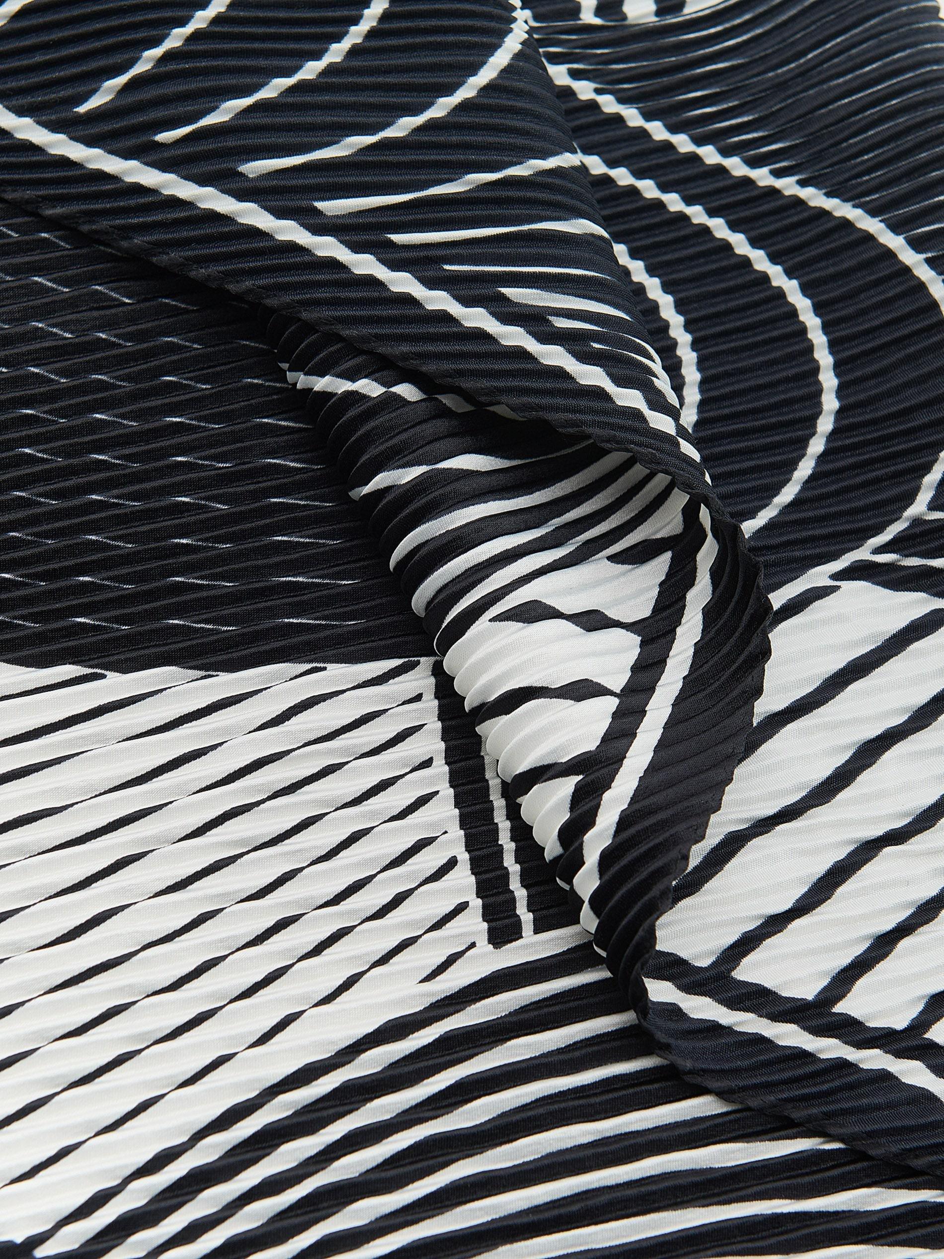 Black Pleated Scarf, Black, medium