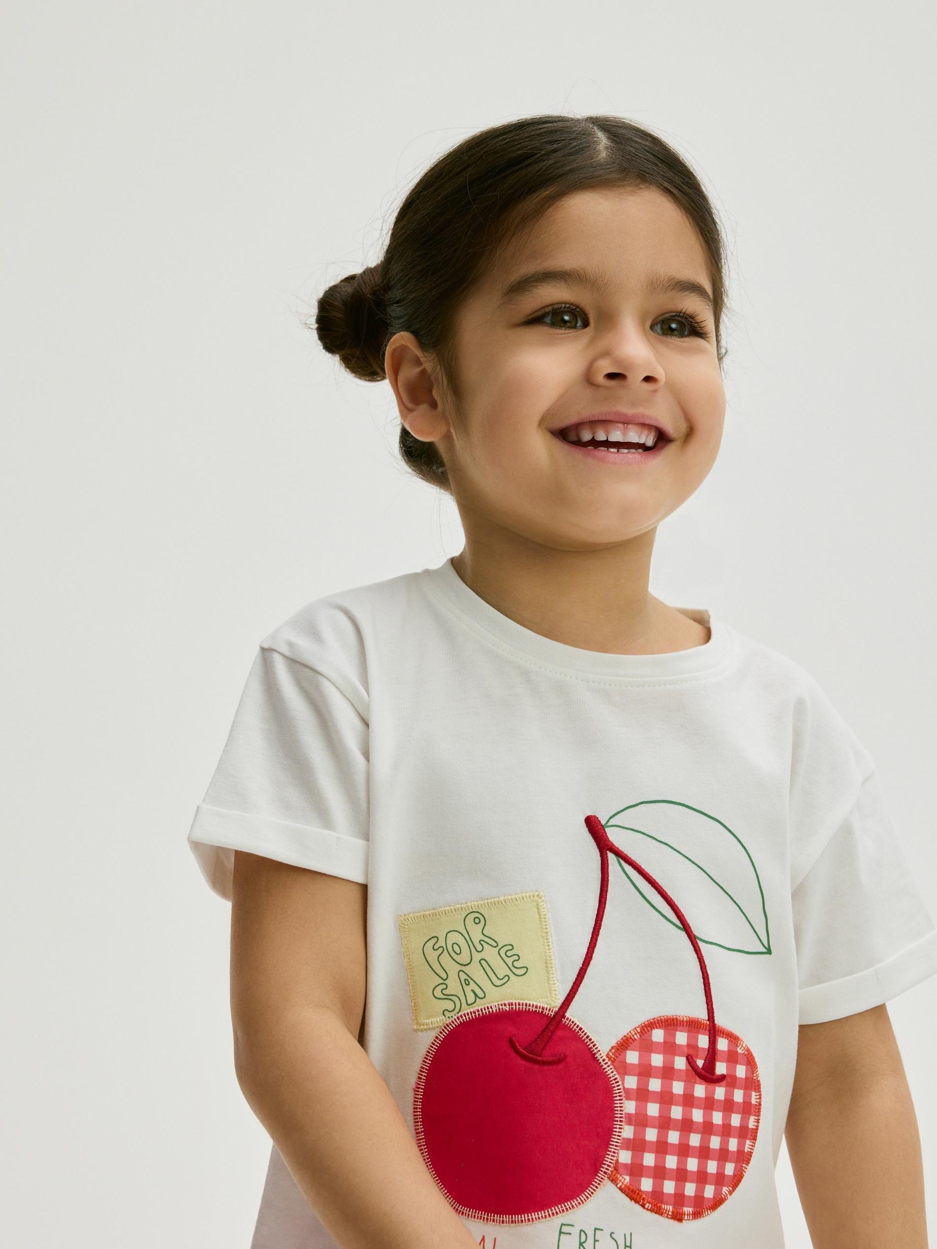 Cream T-Shirt With Appplique, Ivory, medium