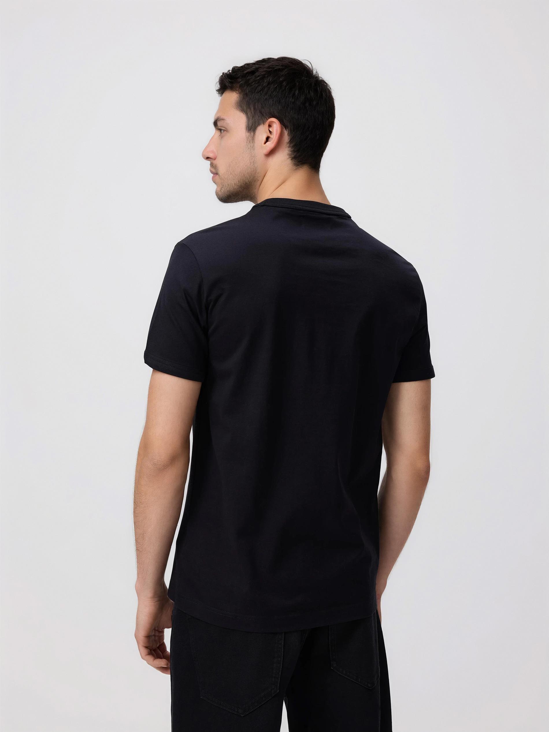 Black T-Shirt, Black, large image number 3