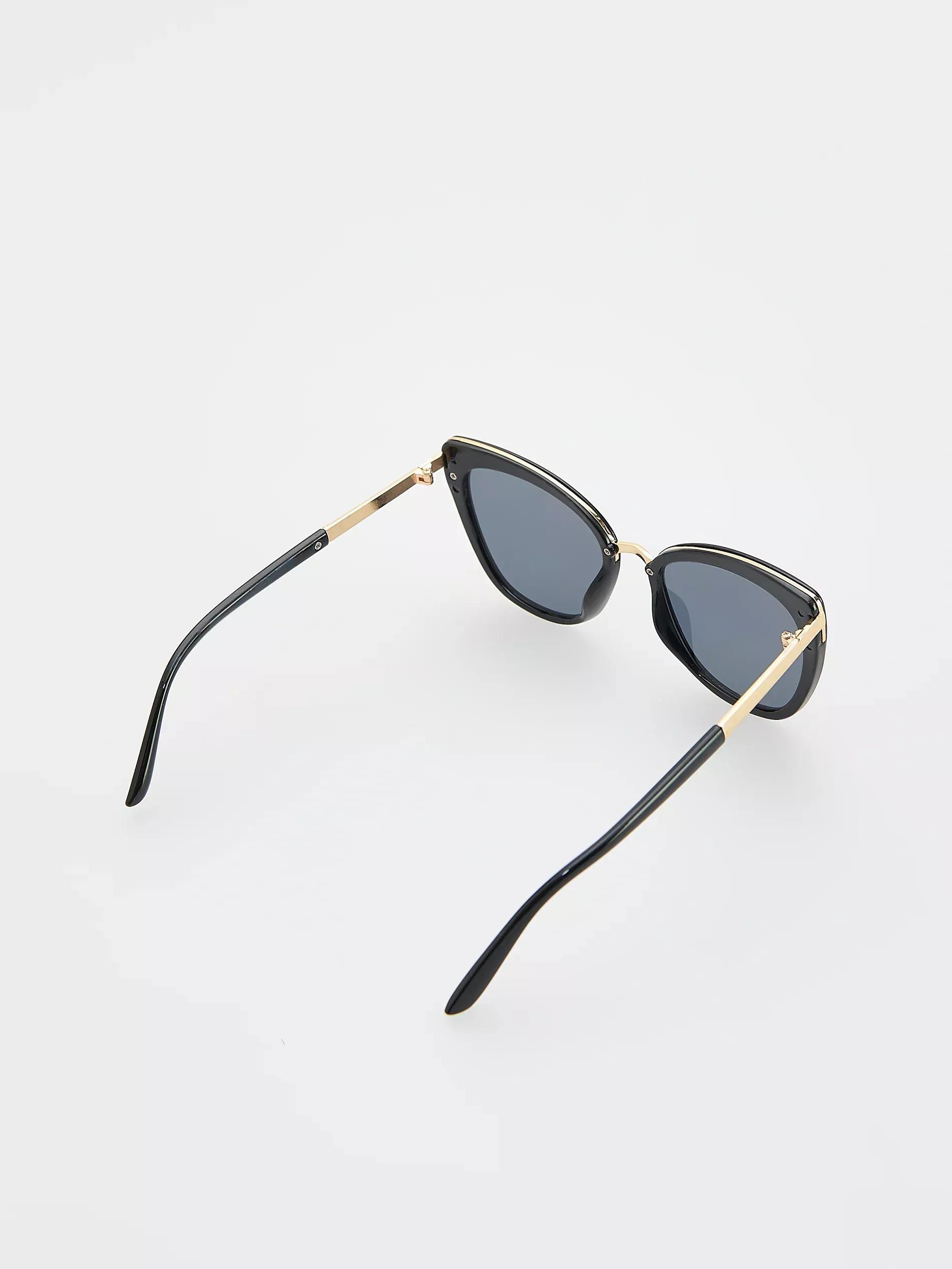 BLACK Sunglasses, Black, large image number 1
