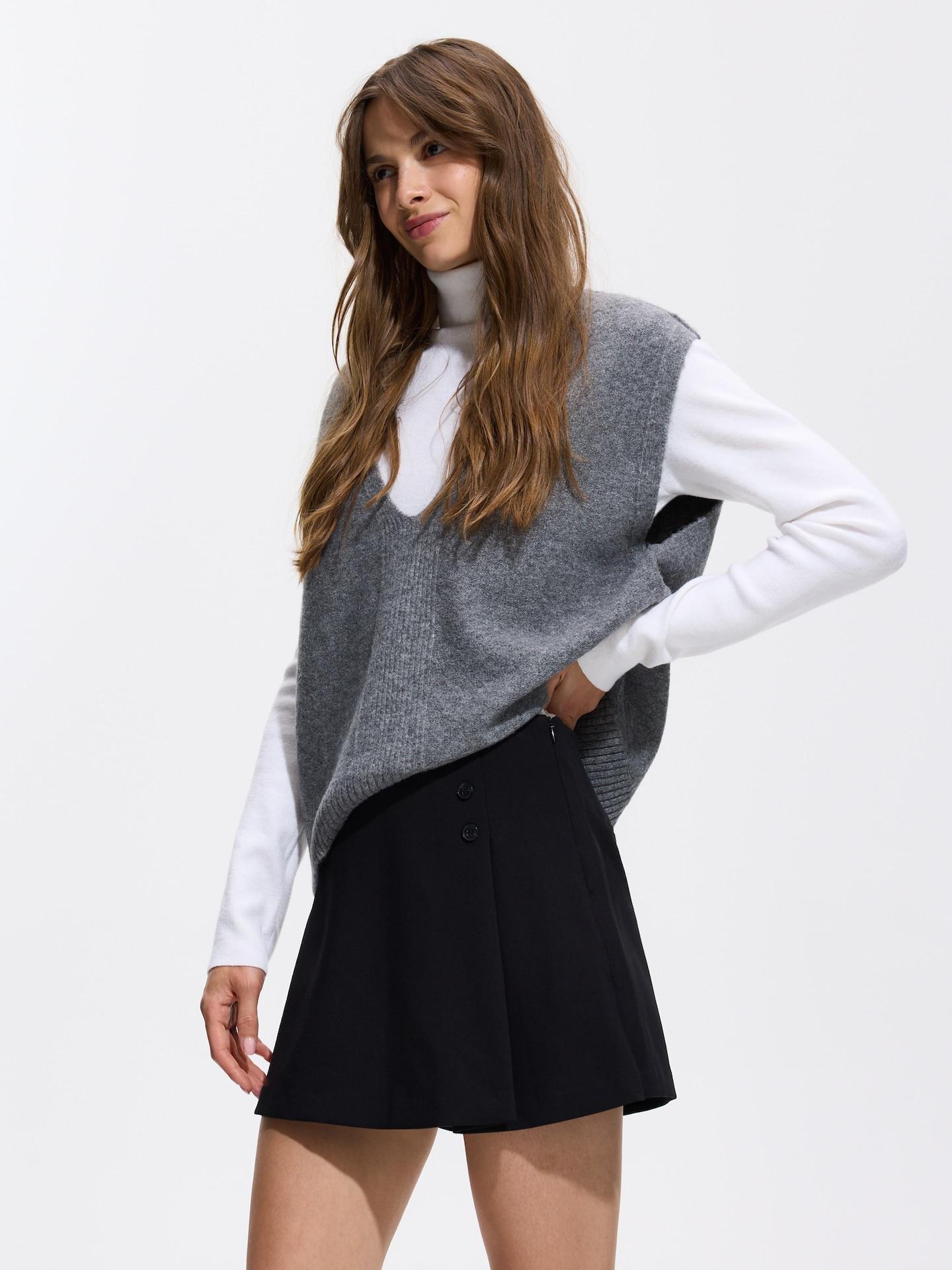 Black Shorts, Black, medium