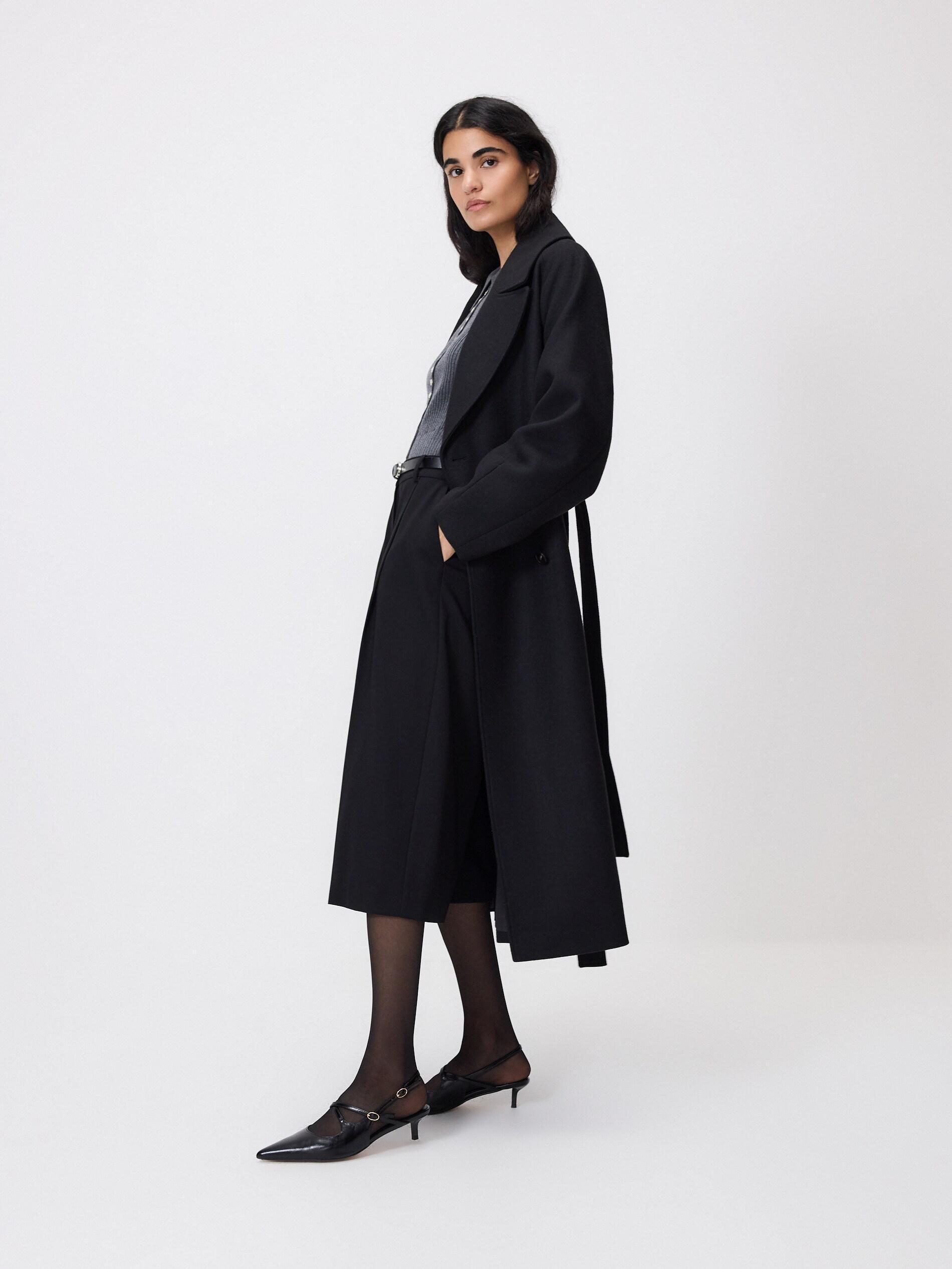 Black Belted Bermuda Shorts, Black, large image number 2