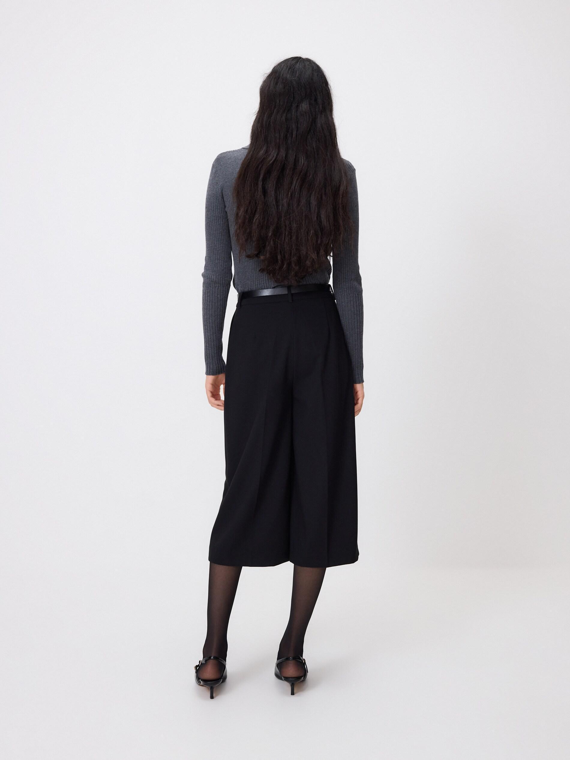 Black Belted Bermuda Shorts, Black, large image number 3