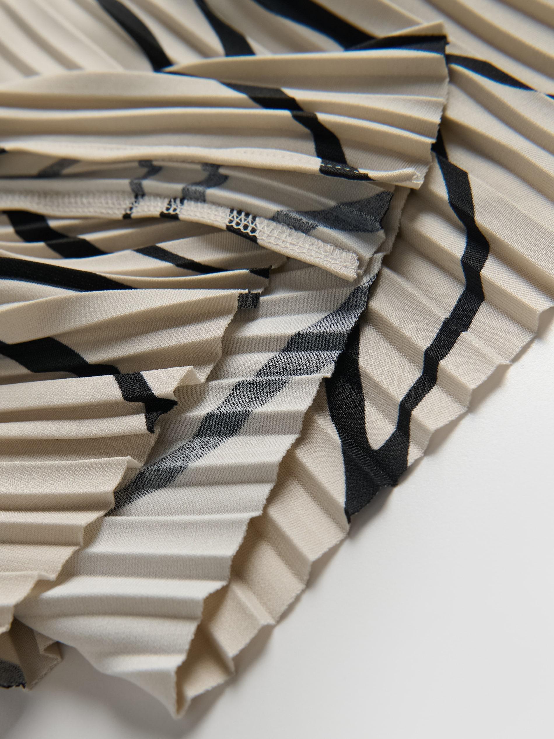 Beige Asymmetrical Top, Beige, large image number 5