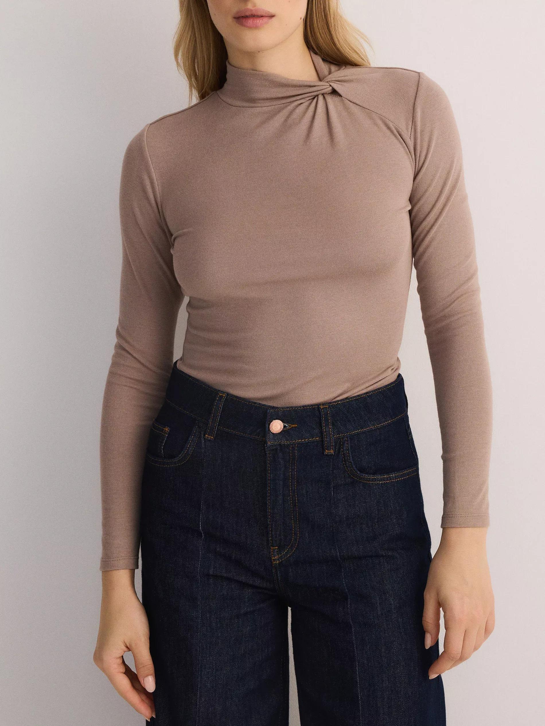 Beige Gathered Blouse, , large image number 3