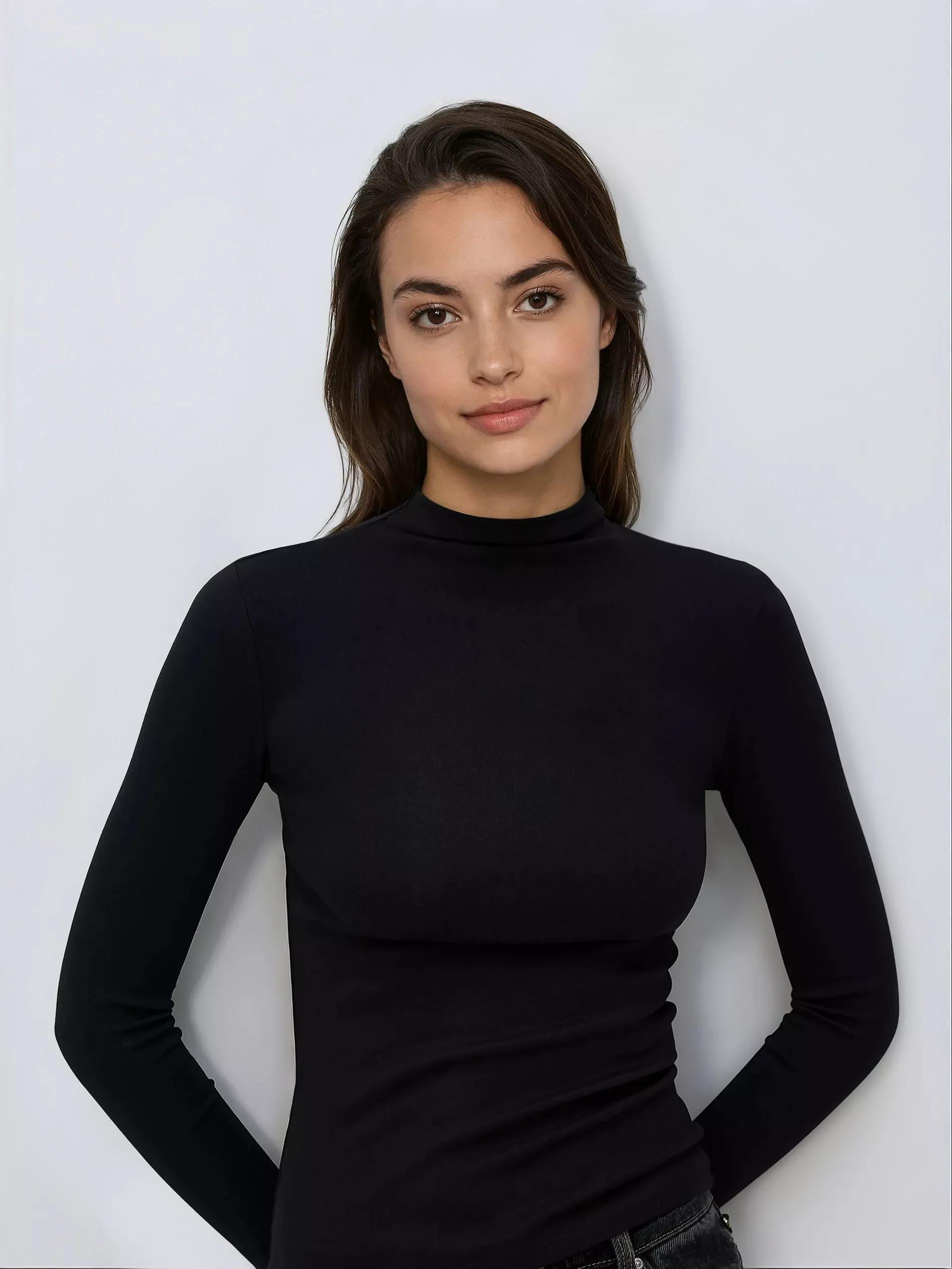 Black T-Shirt, Black, large image number 0