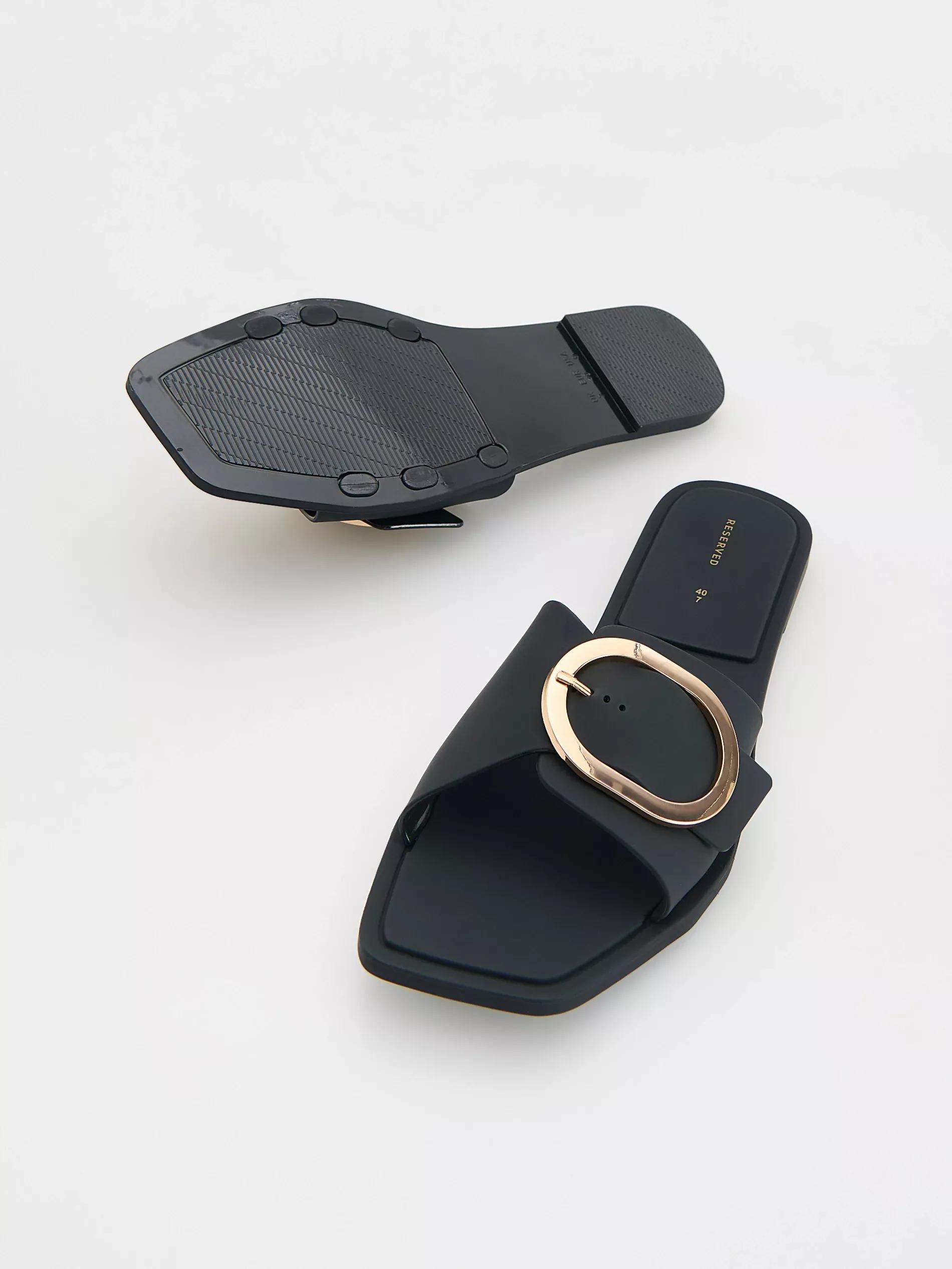 Black Flip-Flops, Black, large image number 3