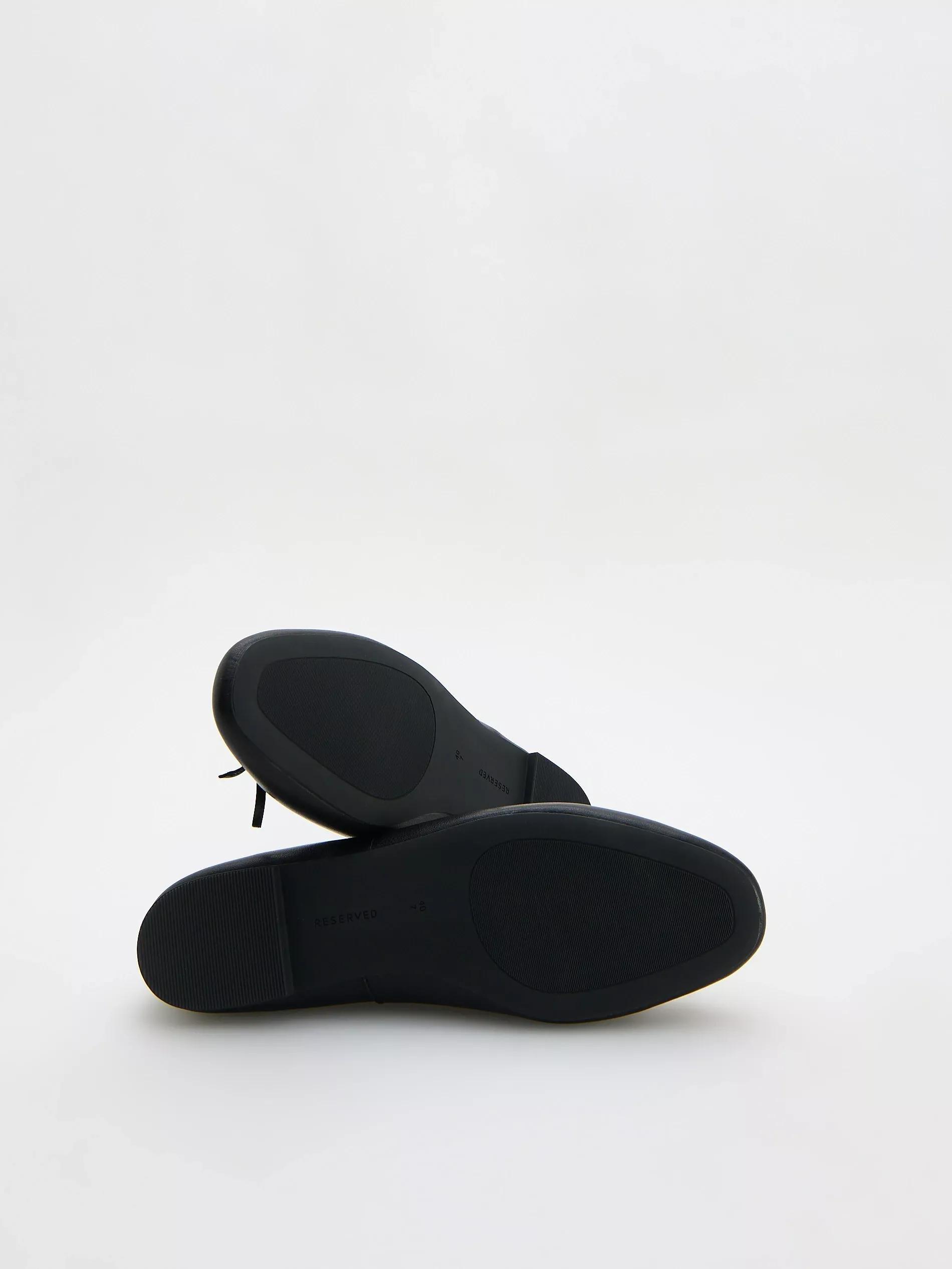 Black Leather Ballet Flats With Strap, , large image number 3