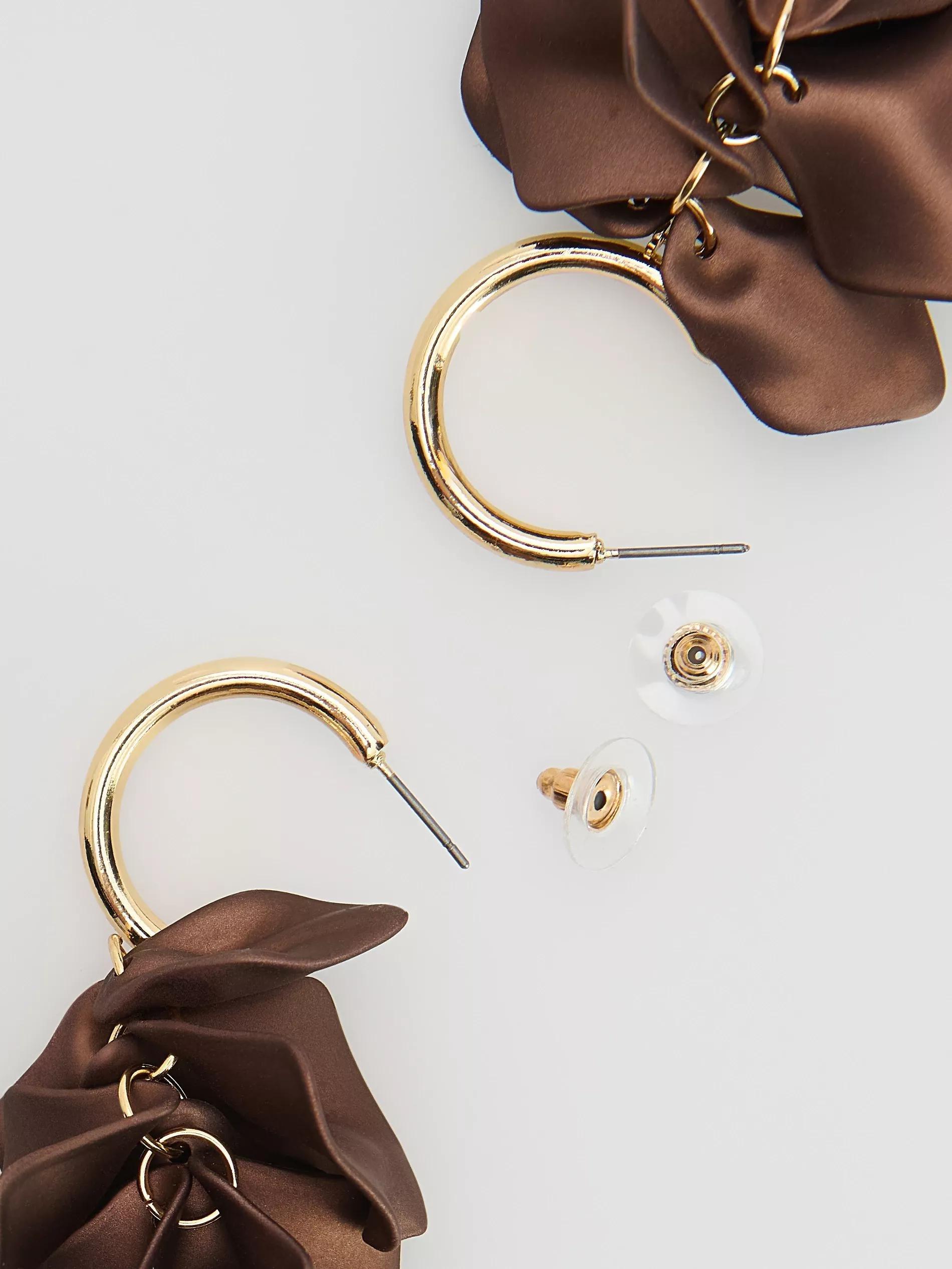 DARK BROWN Hoop earrings with beads and pendants, Brown, medium