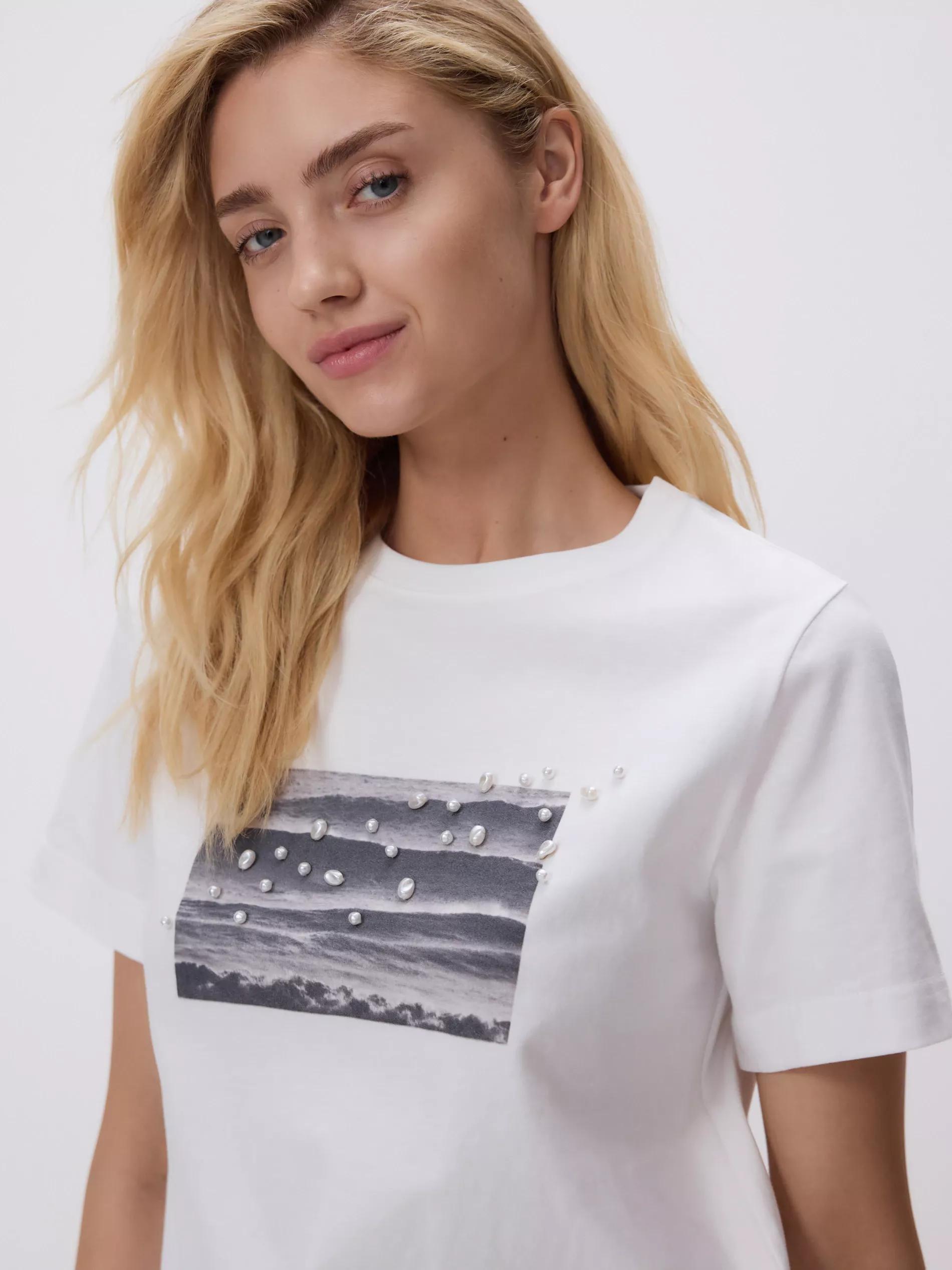 White T-Shirt With Print And Appliqué, , large image number 2
