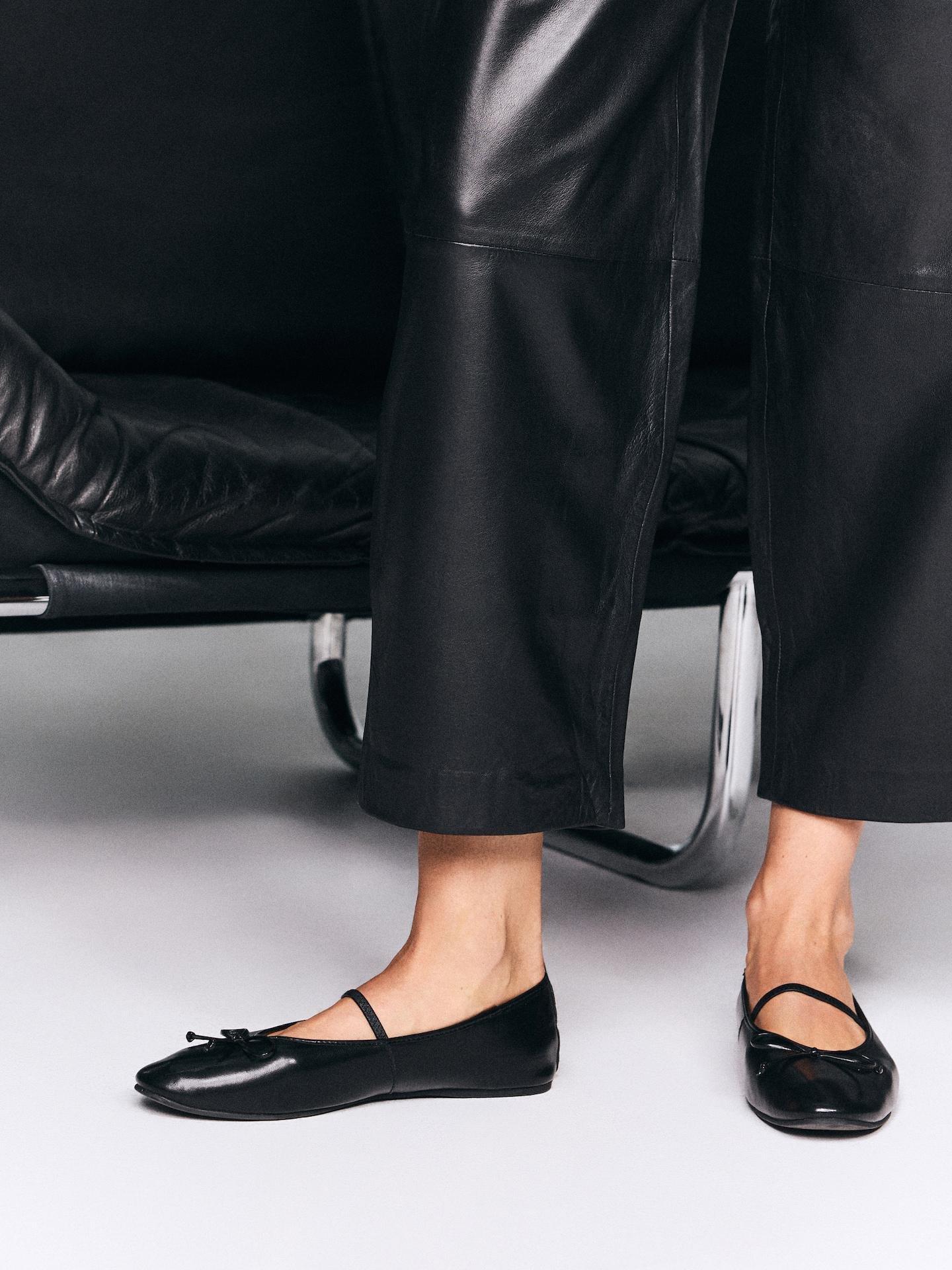 Black Sheepskin Ballet Flats, Black, medium