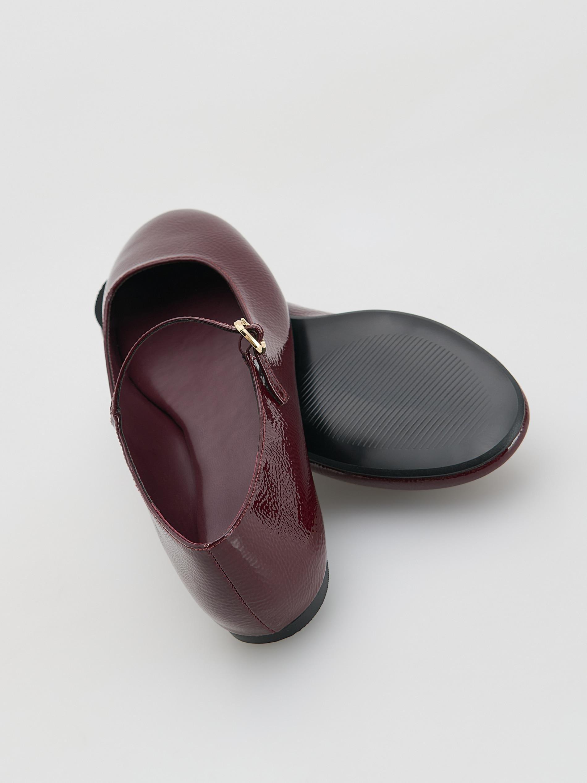 Maroon Lacquered Ballerinas, Burgundy, medium