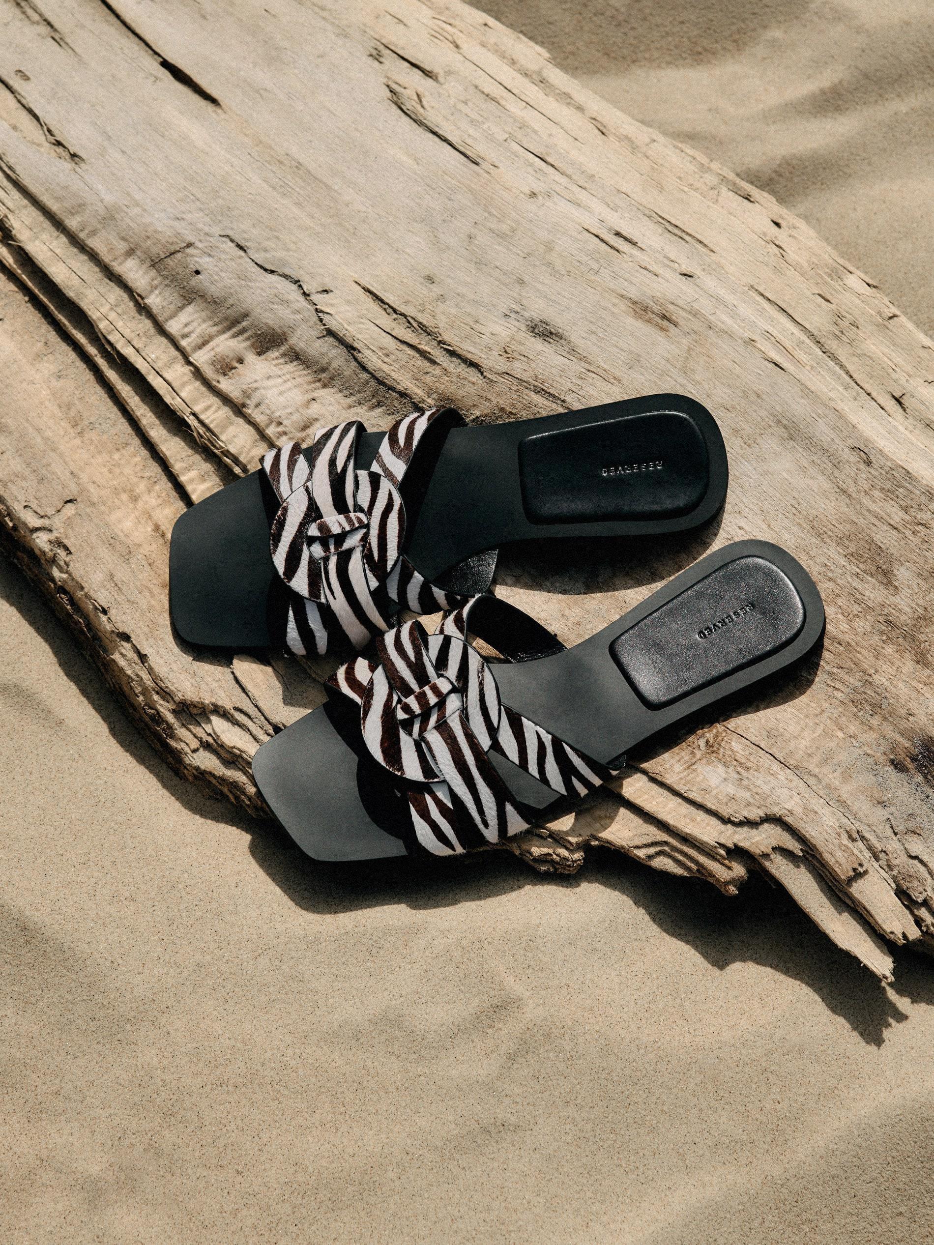 Multicolour Slides, , medium