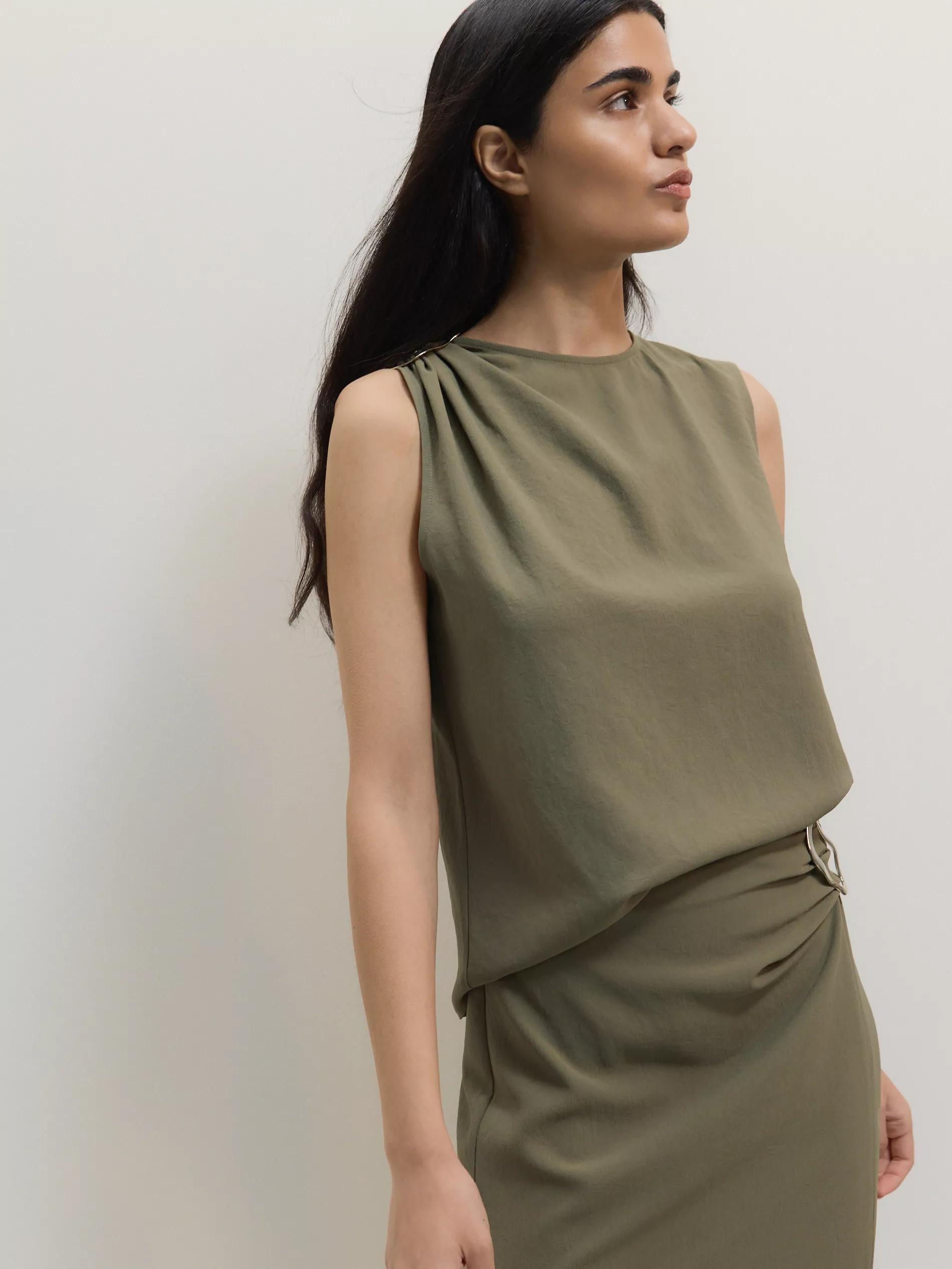 Green Top With Decorative Elements, , large image number 3