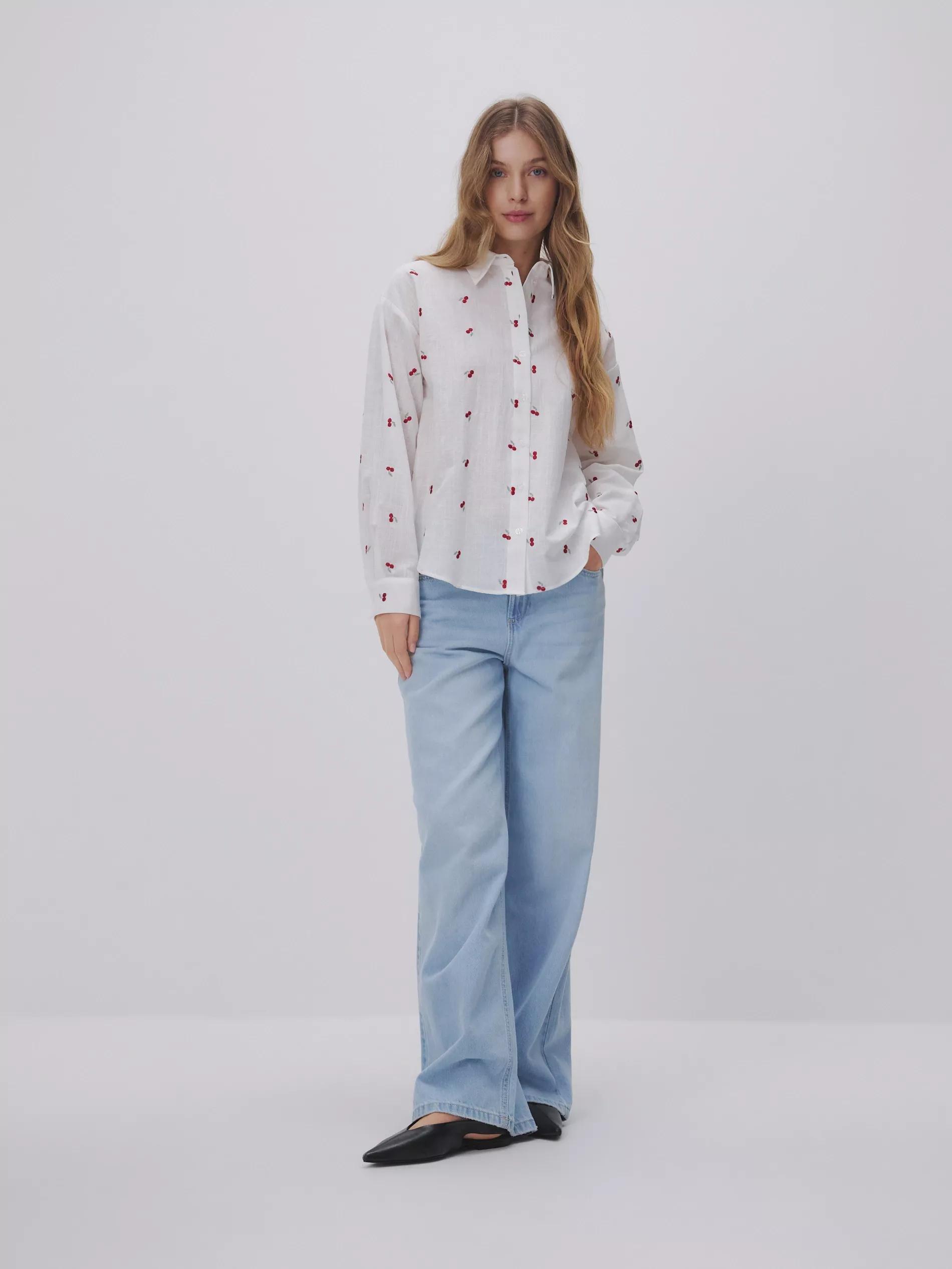 RED Shirt with embroidered embellishment, , large image number 2