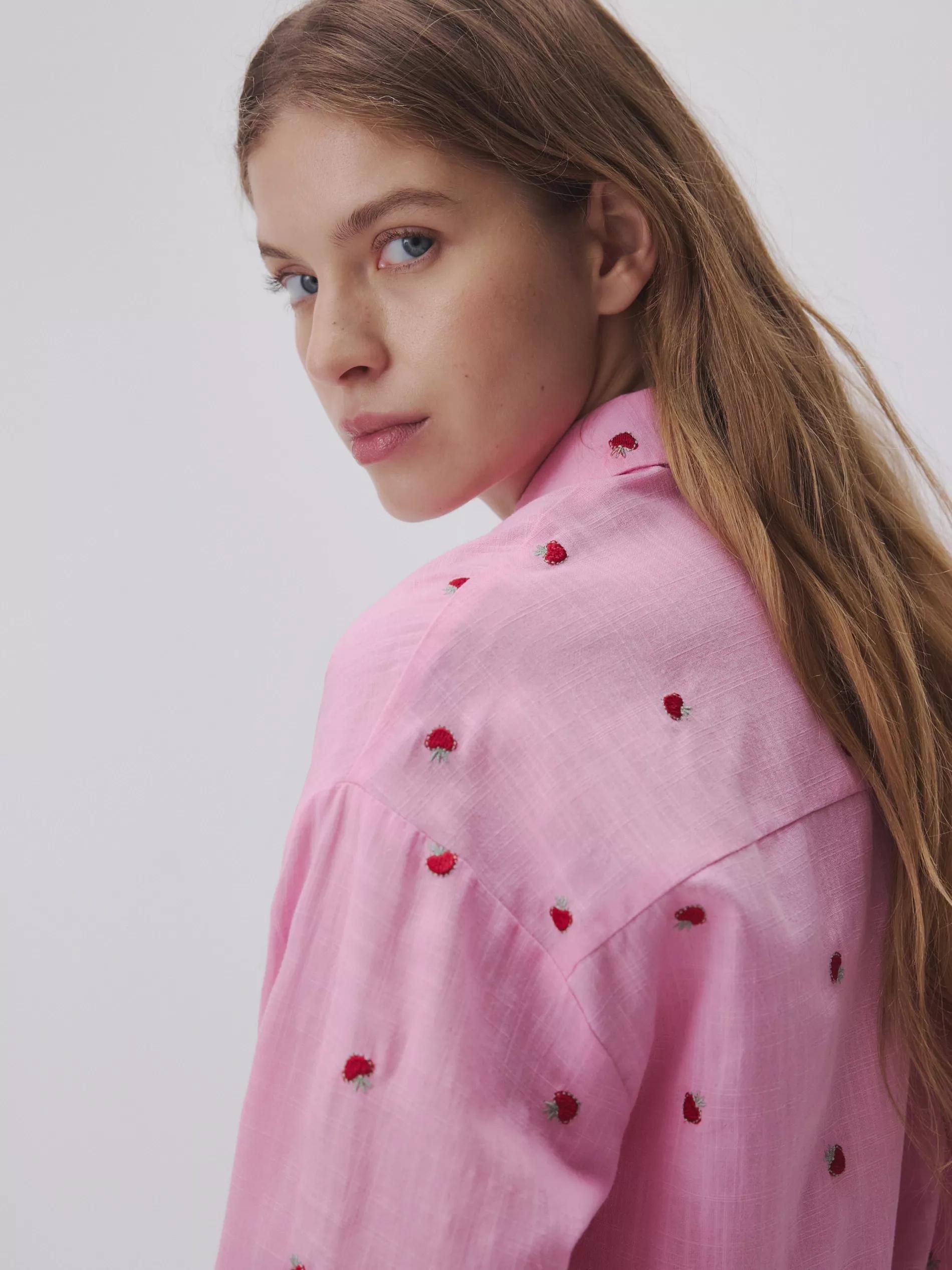 Hot Pink Shirt With Embroidered Embellishment, , large image number 2