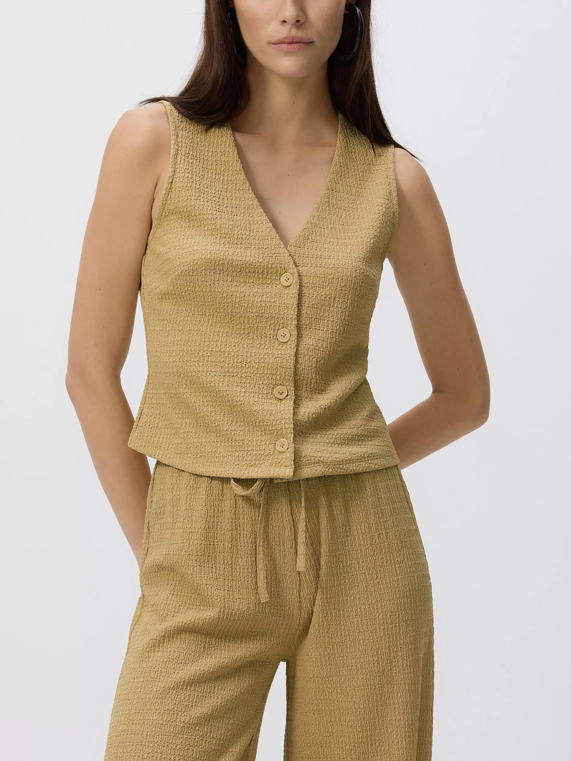 LIGHT OLIVE Structured knit vest, Green, large image number 0