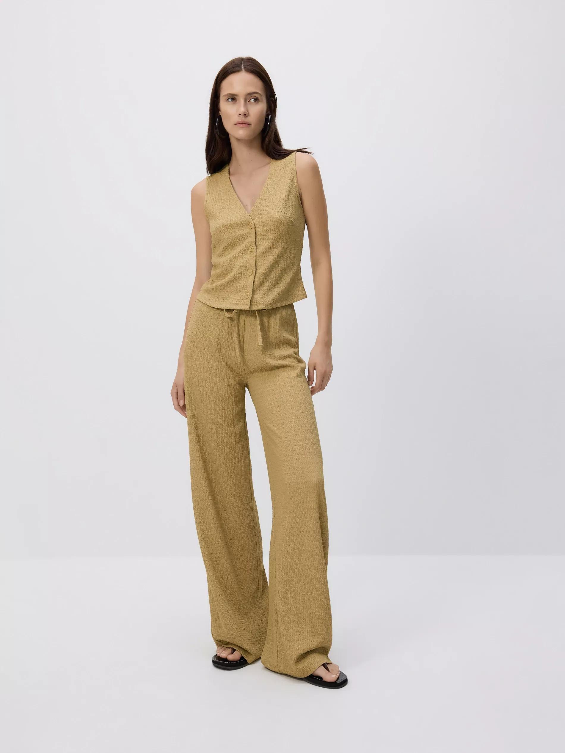 LIGHT OLIVE Structured knit vest, Green, large image number 2