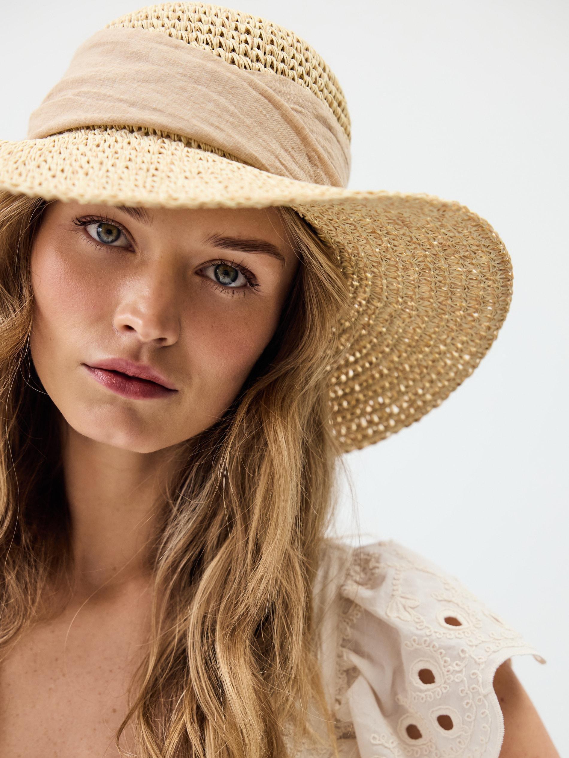 Cream Hat With Strap, Ivory, large image number 3