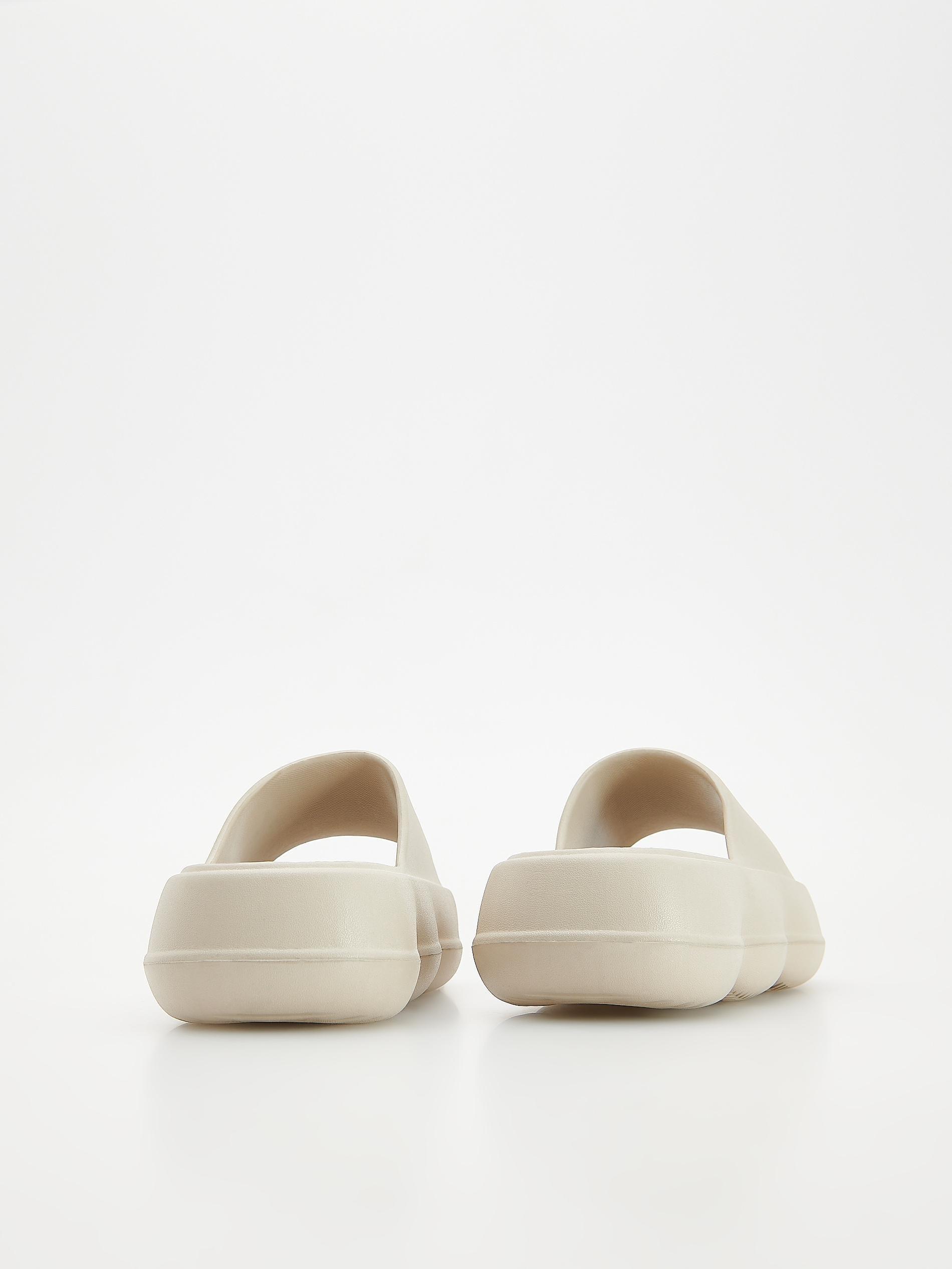 Beige Flip On Slippers, , large image number 5
