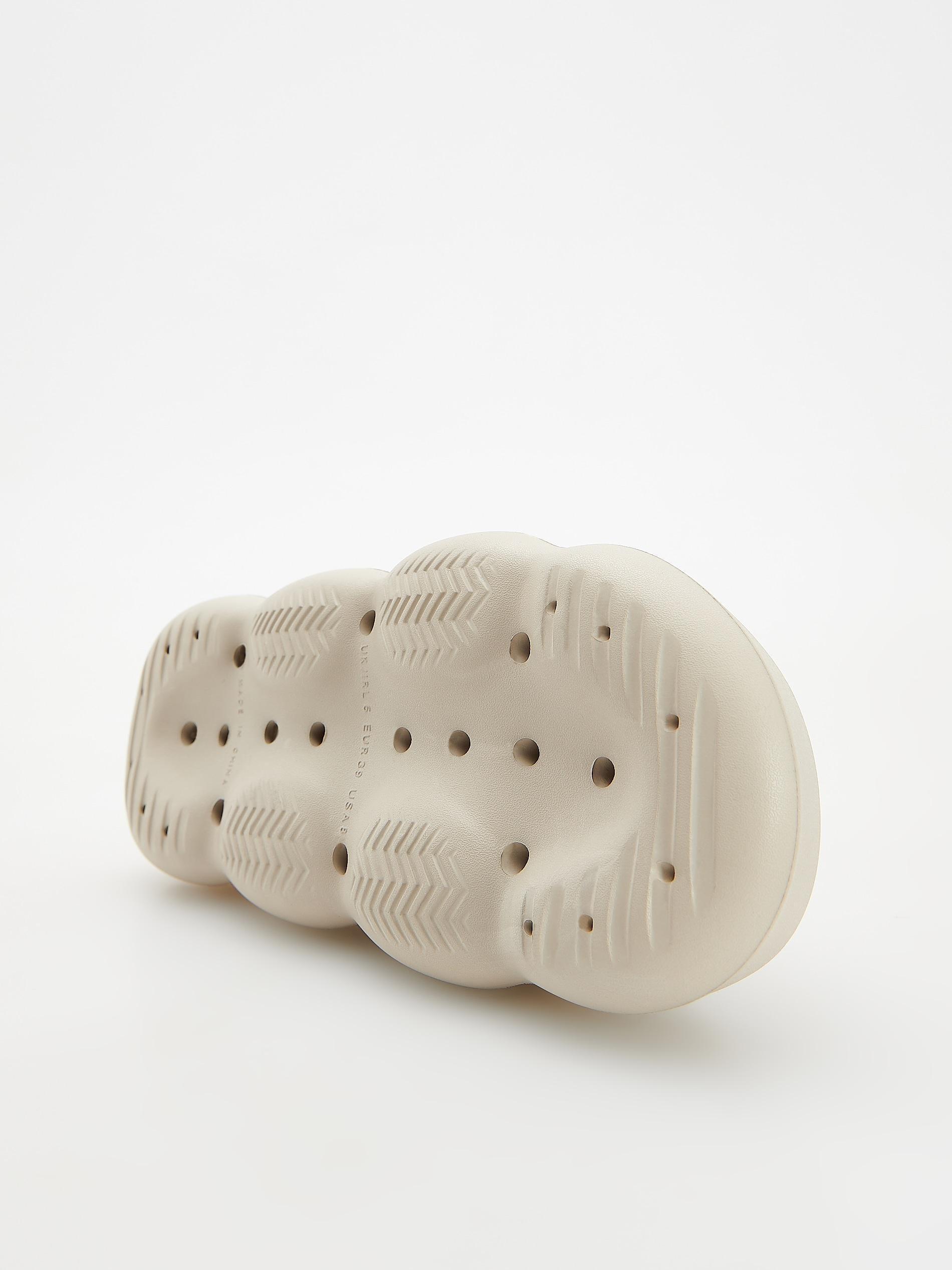 Beige Flip On Slippers, , large image number 6
