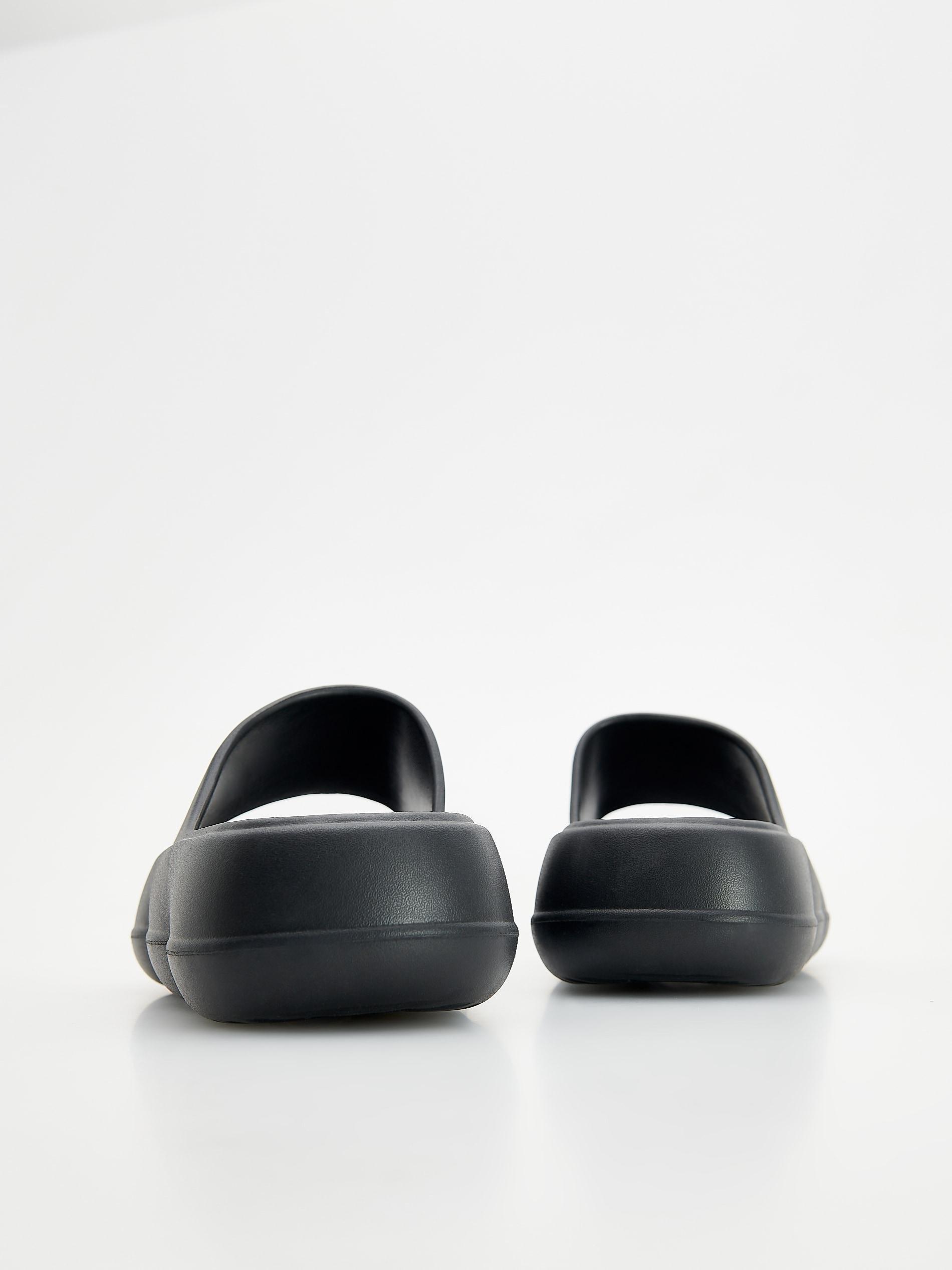 Black Flip On Slippers, , large image number 5