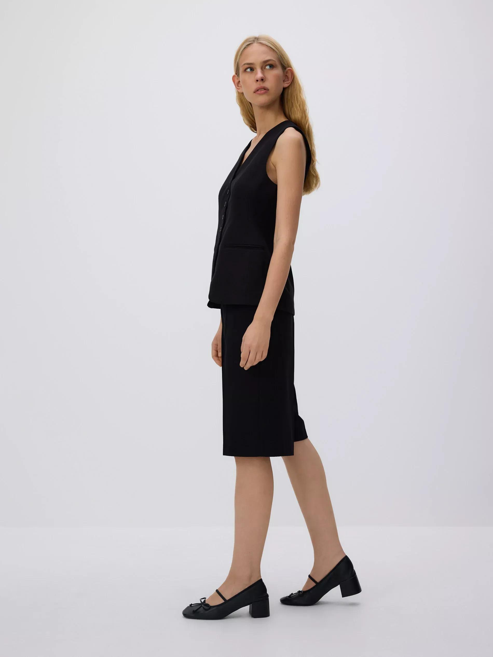 Black Bermuda Shorts With Pressed Crease, Black, medium