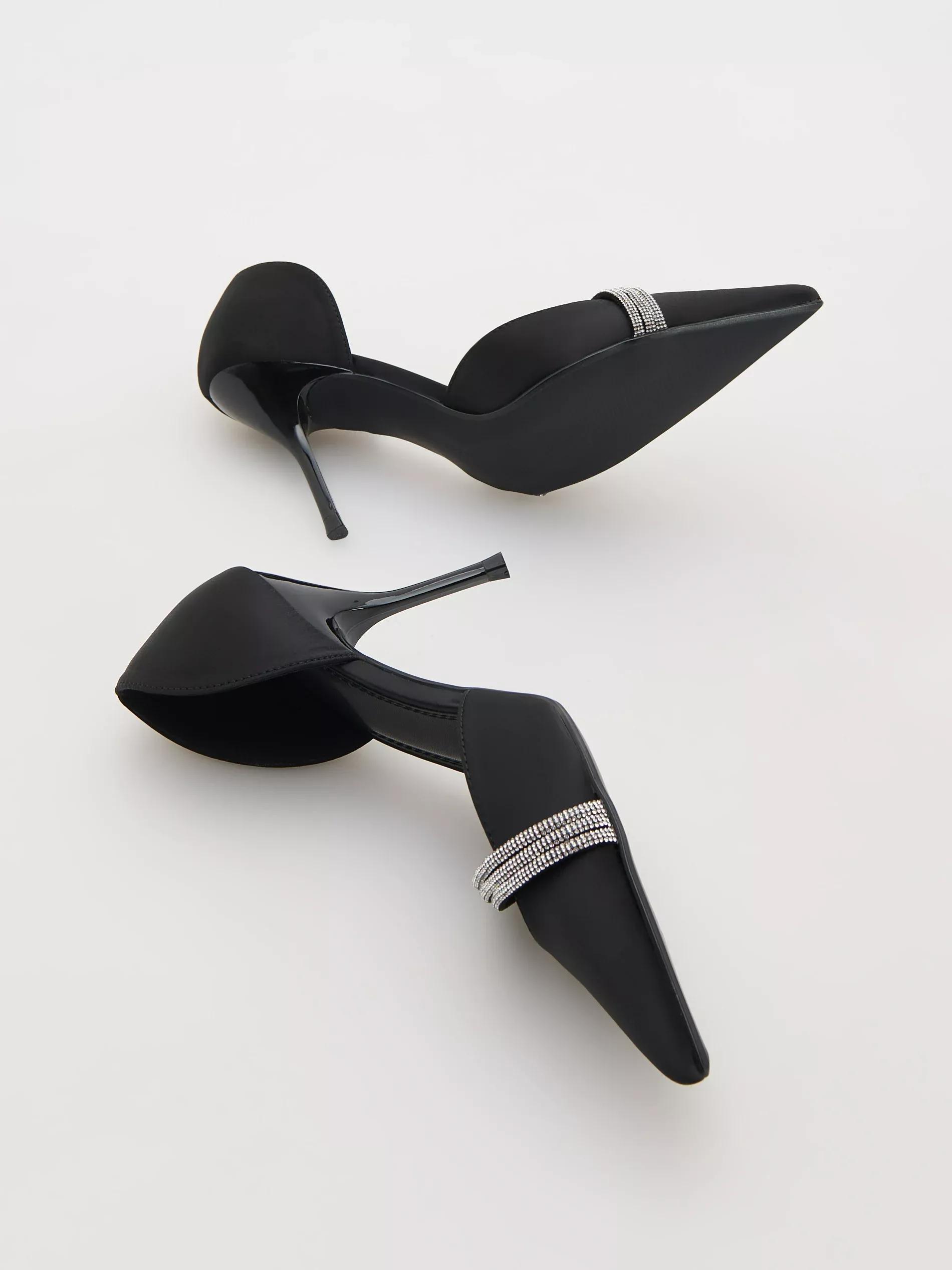 Black Pumps With Decorative Straps, , large image number 6